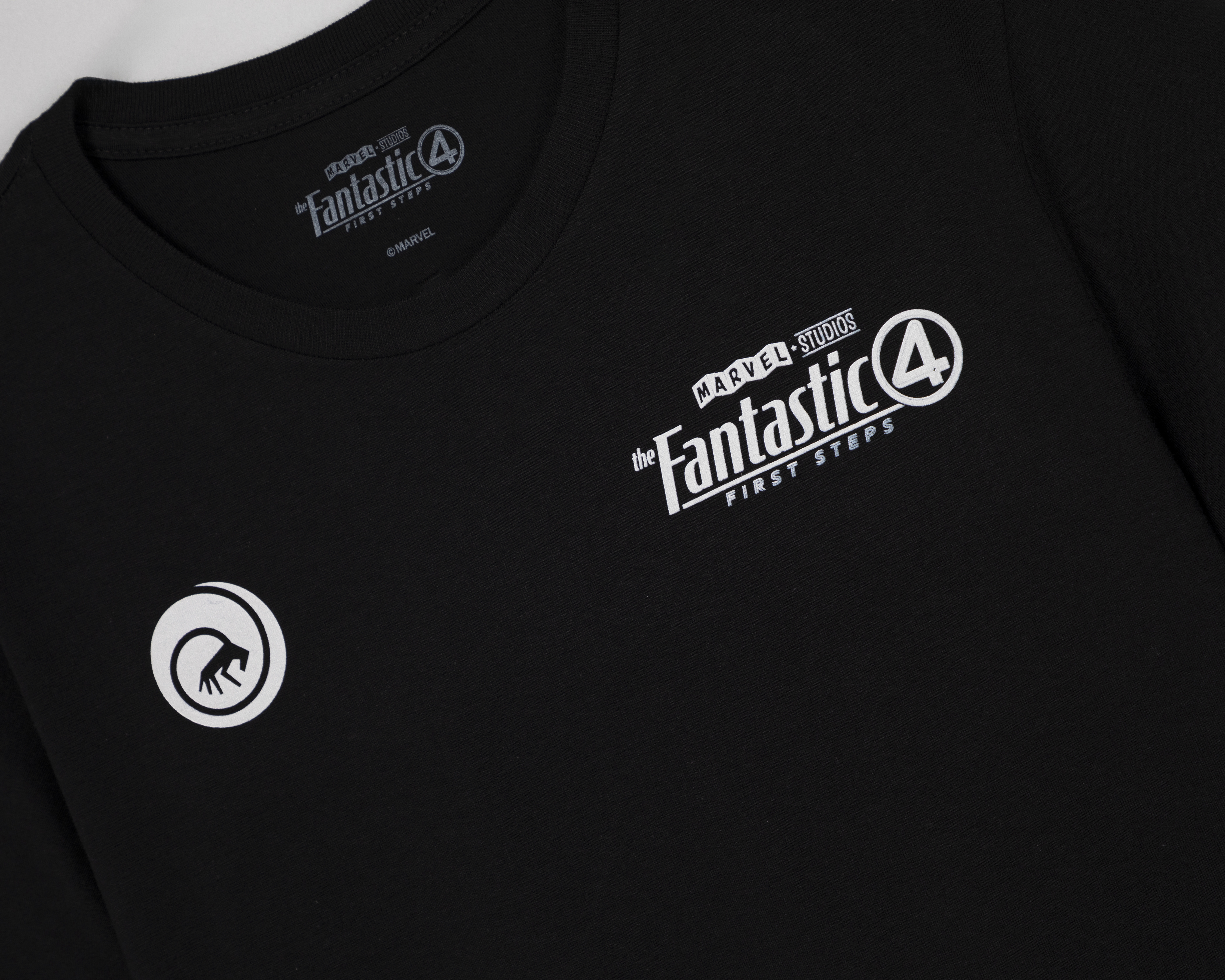 Foto 4 pulgar | Foto 3 | Playera de Cuello Redondo Negra Marvel para Hombre