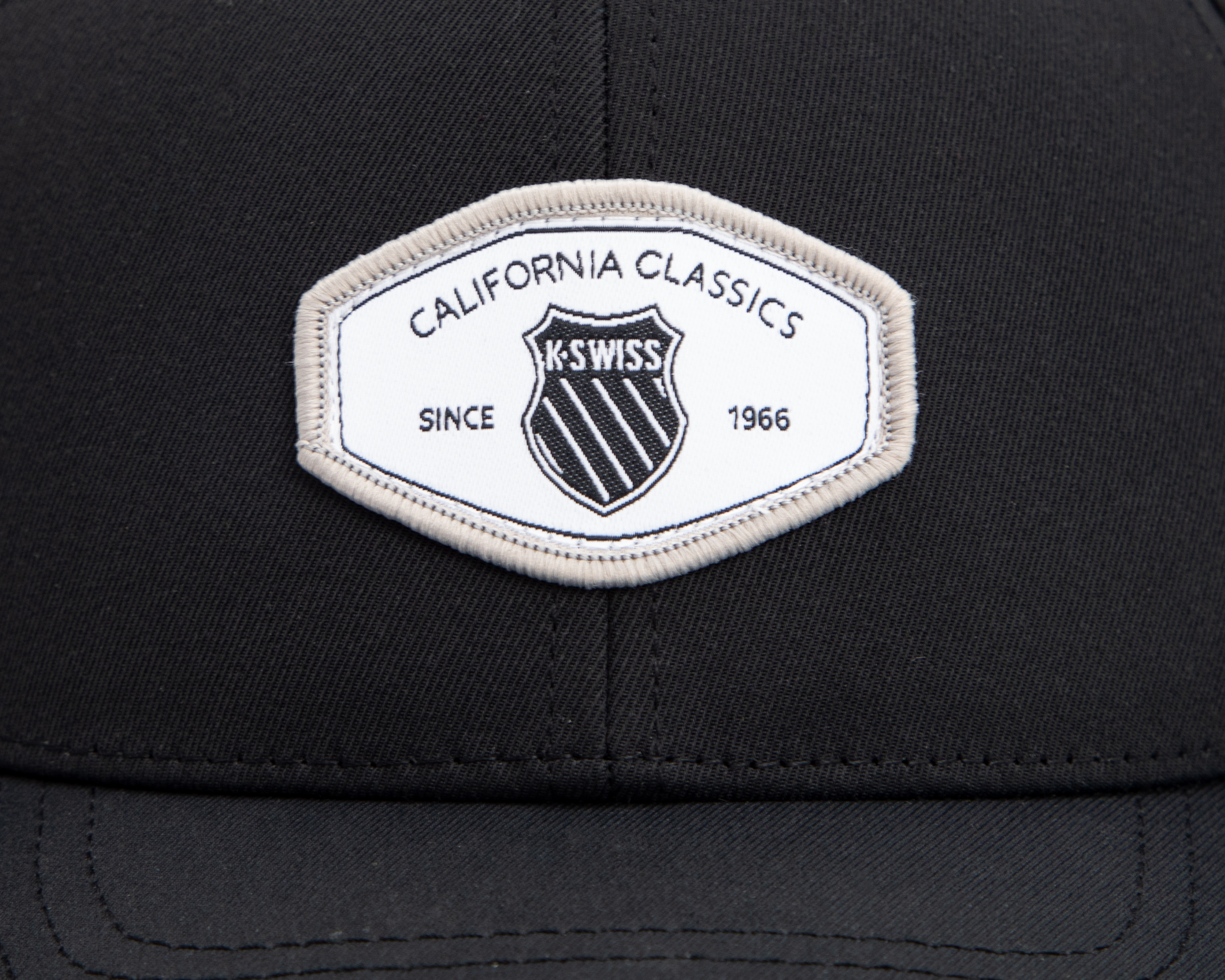 Foto 5 pulgar | Foto 4 | Gorra Curva K-Swiss