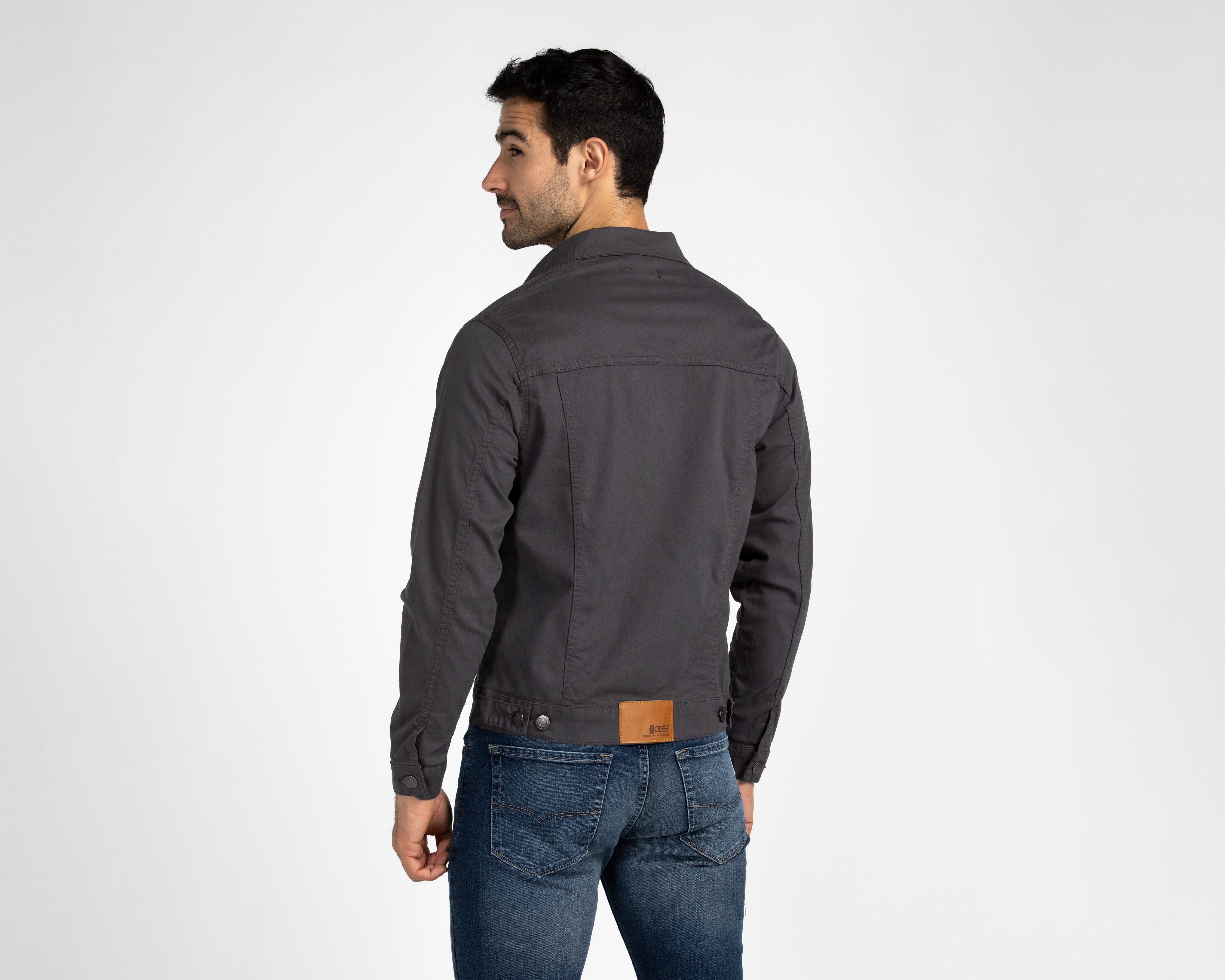 Foto 3 pulgar | Foto 2 | Chamarra Oggi para Hombre