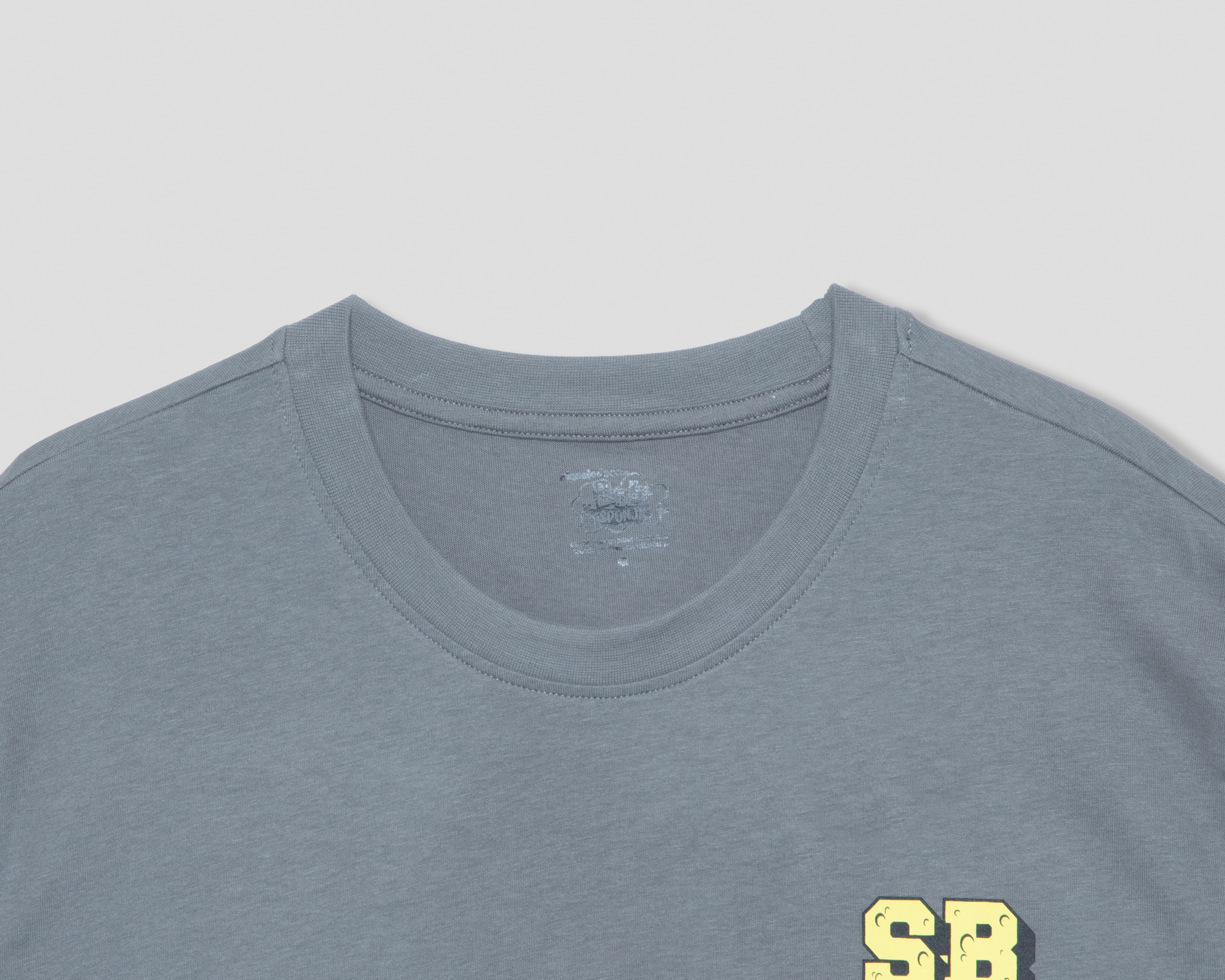 Foto 3 | Foto 3 | Playera de Cuello Redondo Gris Bob Esponja para Hombre