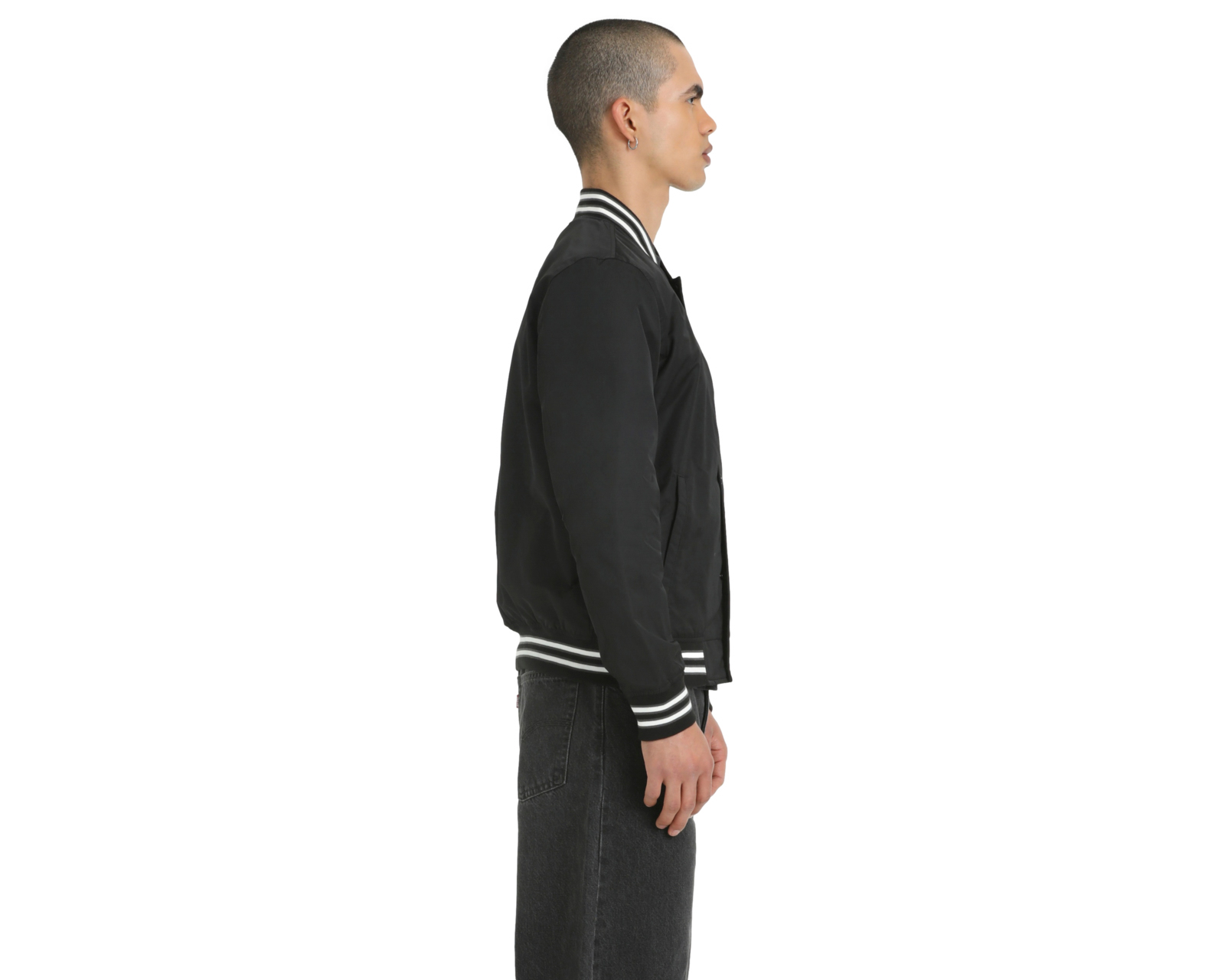 Foto 5 pulgar | Foto 4 | Chamarra Bomber Levi's para Hombre