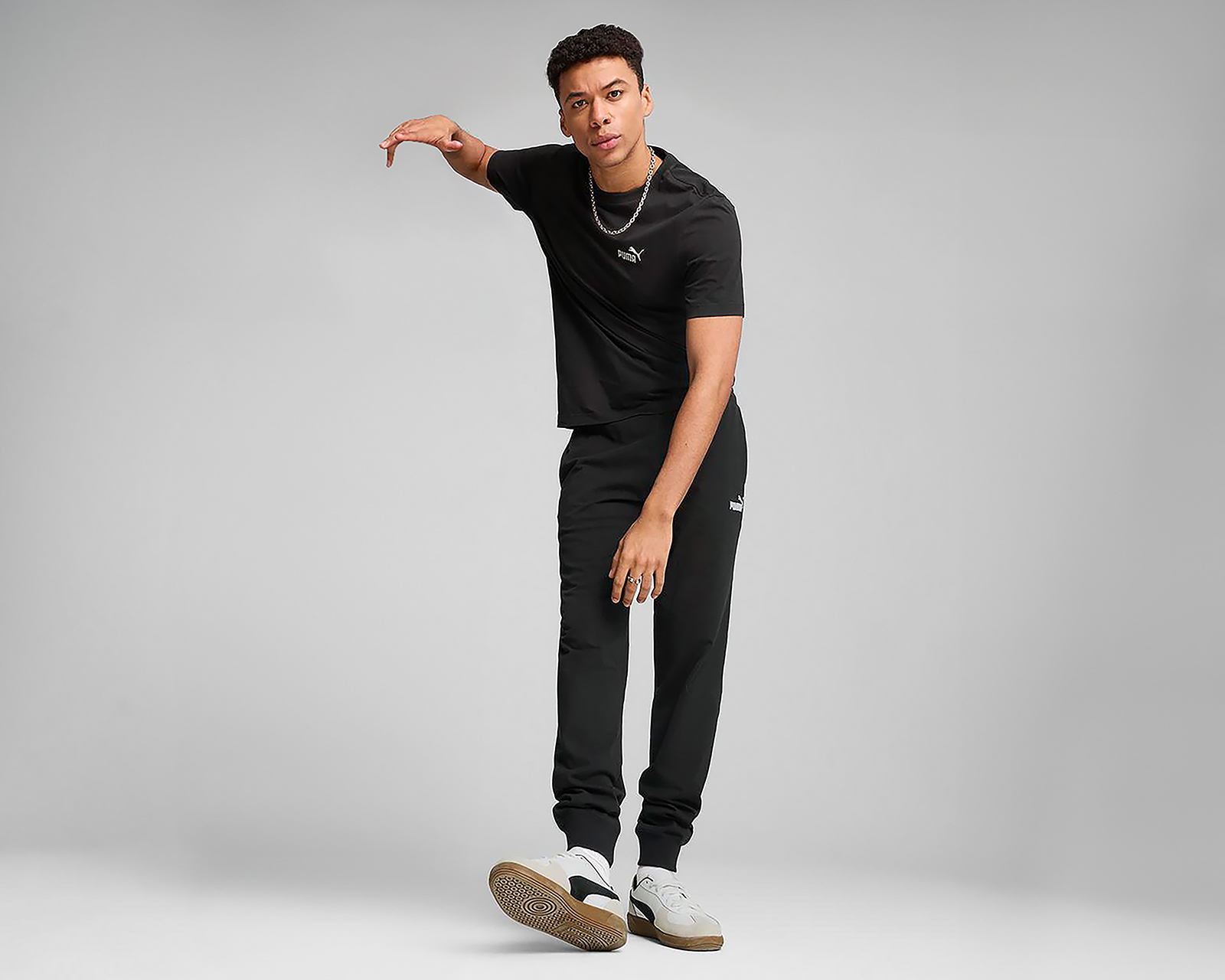 Foto 2 pulgar | Foto 1 | Pants Deportivo Puma Essentials para Hombre