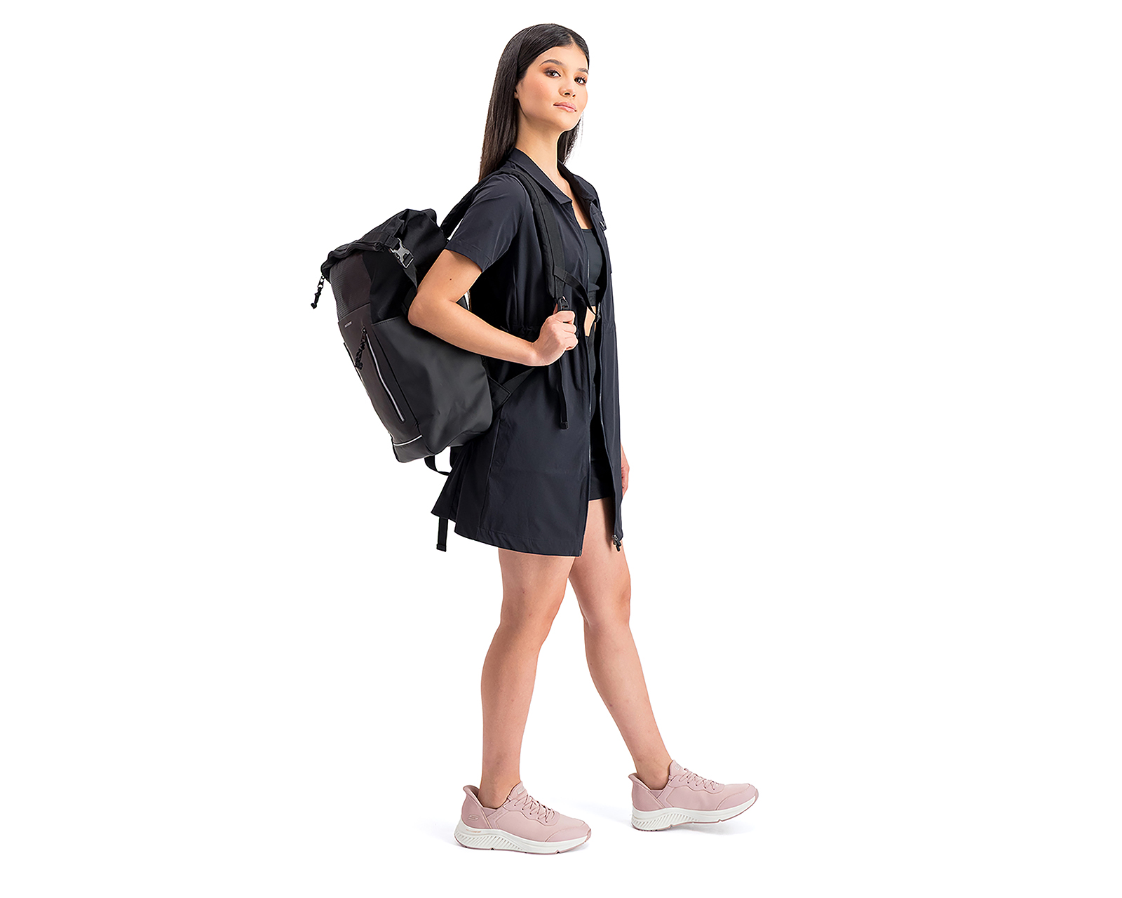 Foto 2 pulgar | Foto 1 | Mochila Skechers Negra