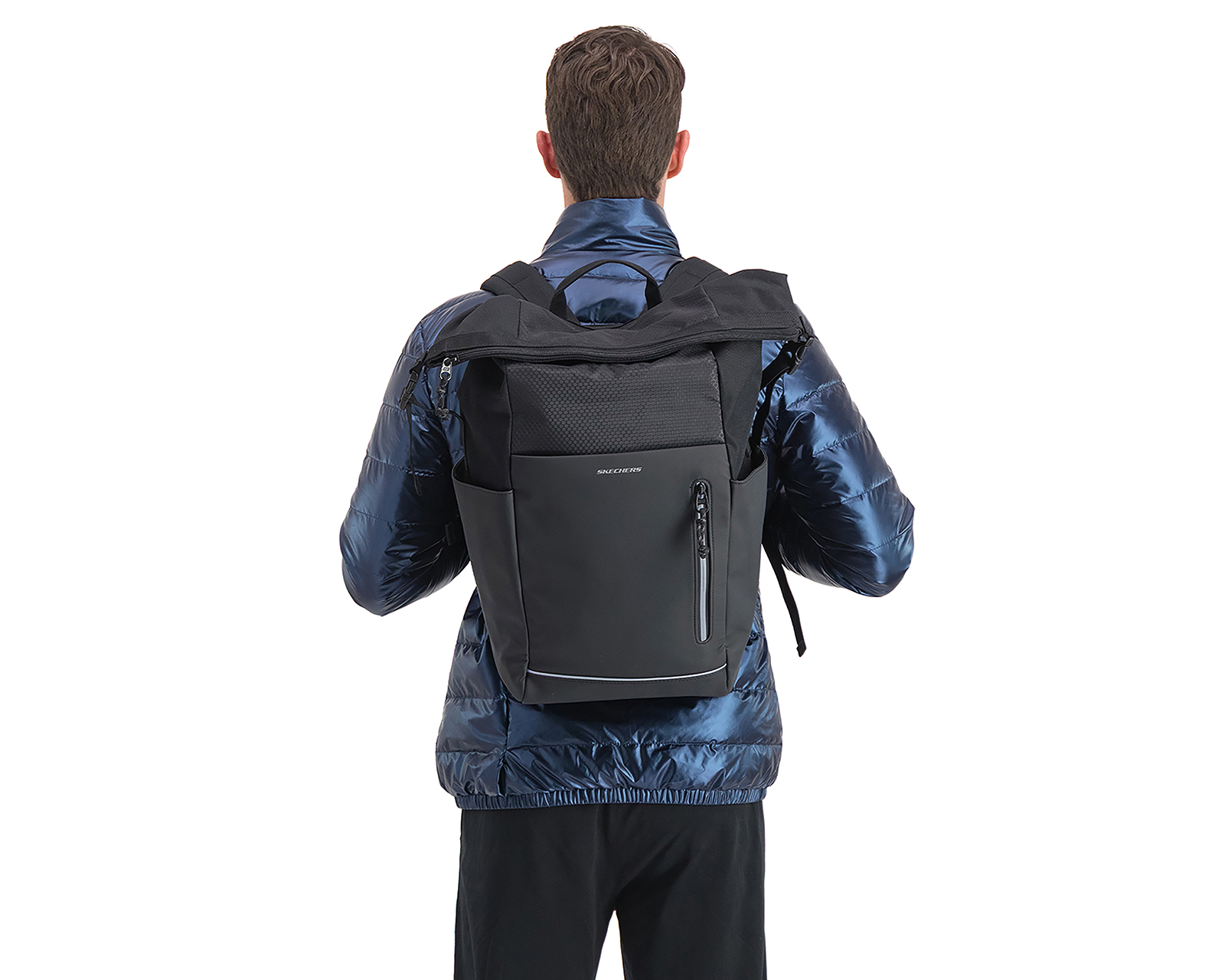 Foto 5 pulgar | Foto 4 | Mochila Skechers Negra