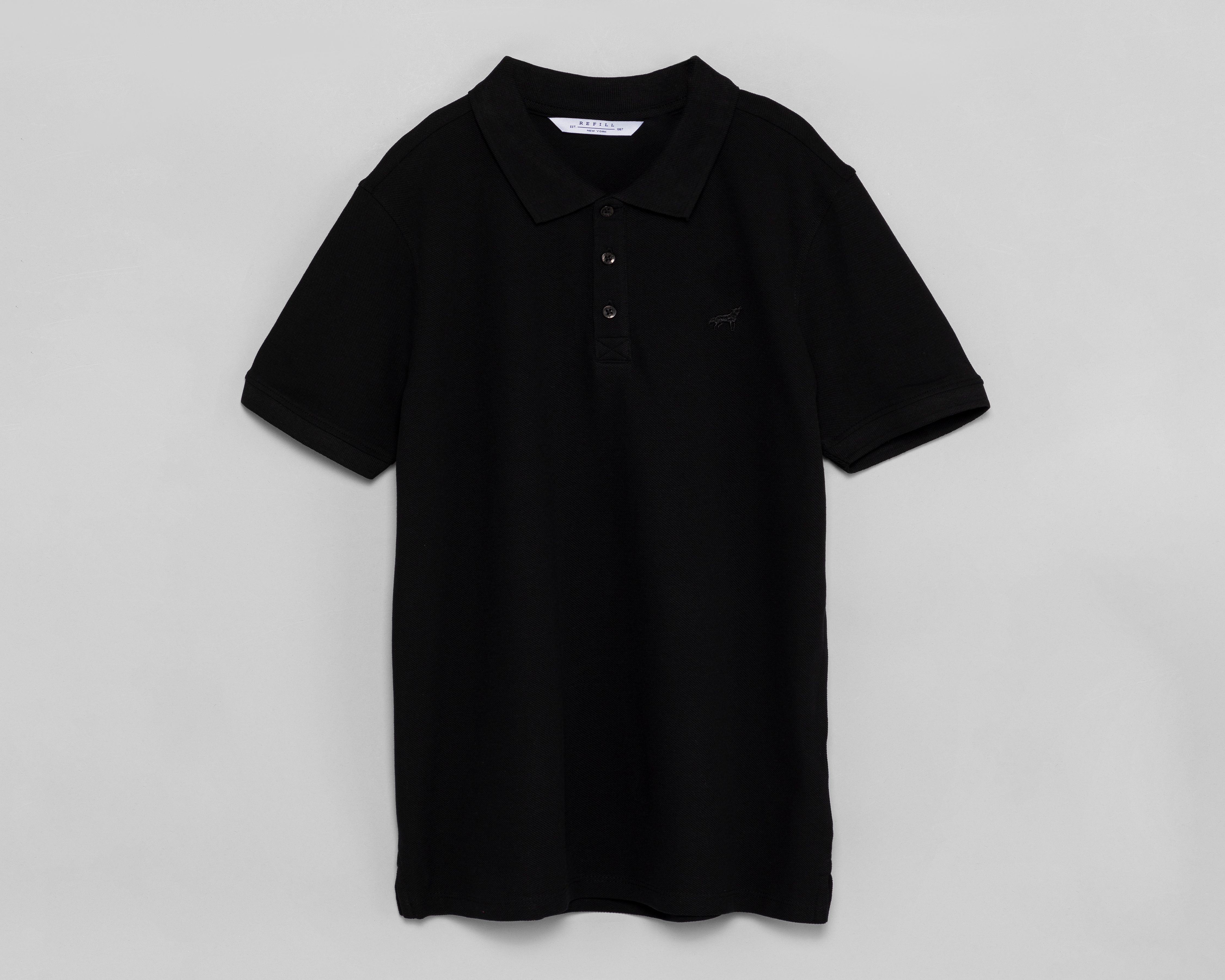 Foto 2 pulgar | Foto 1 | Playera Polo Refill Negra para Hombre