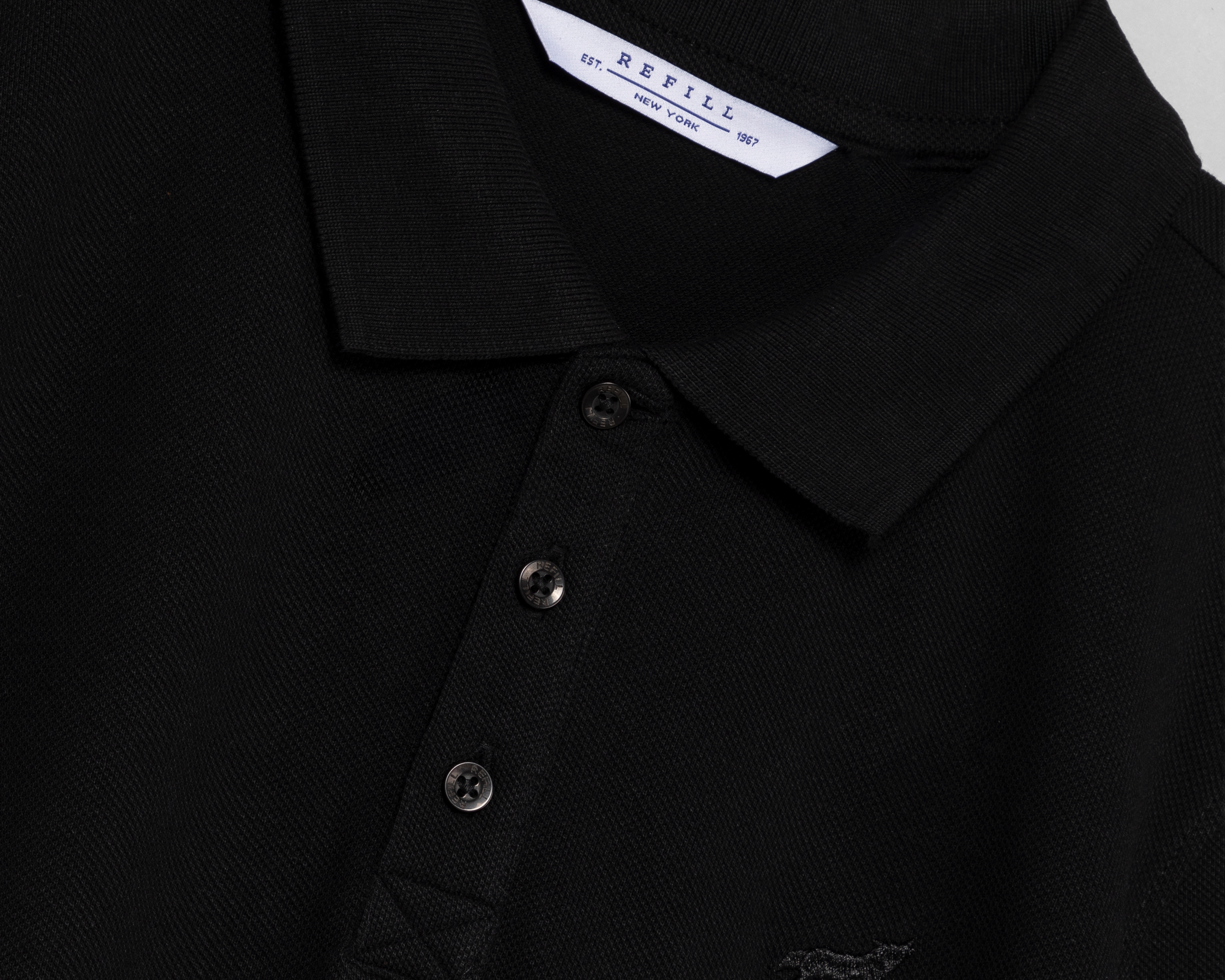 Foto 4 pulgar | Foto 3 | Playera Polo Refill Negra para Hombre