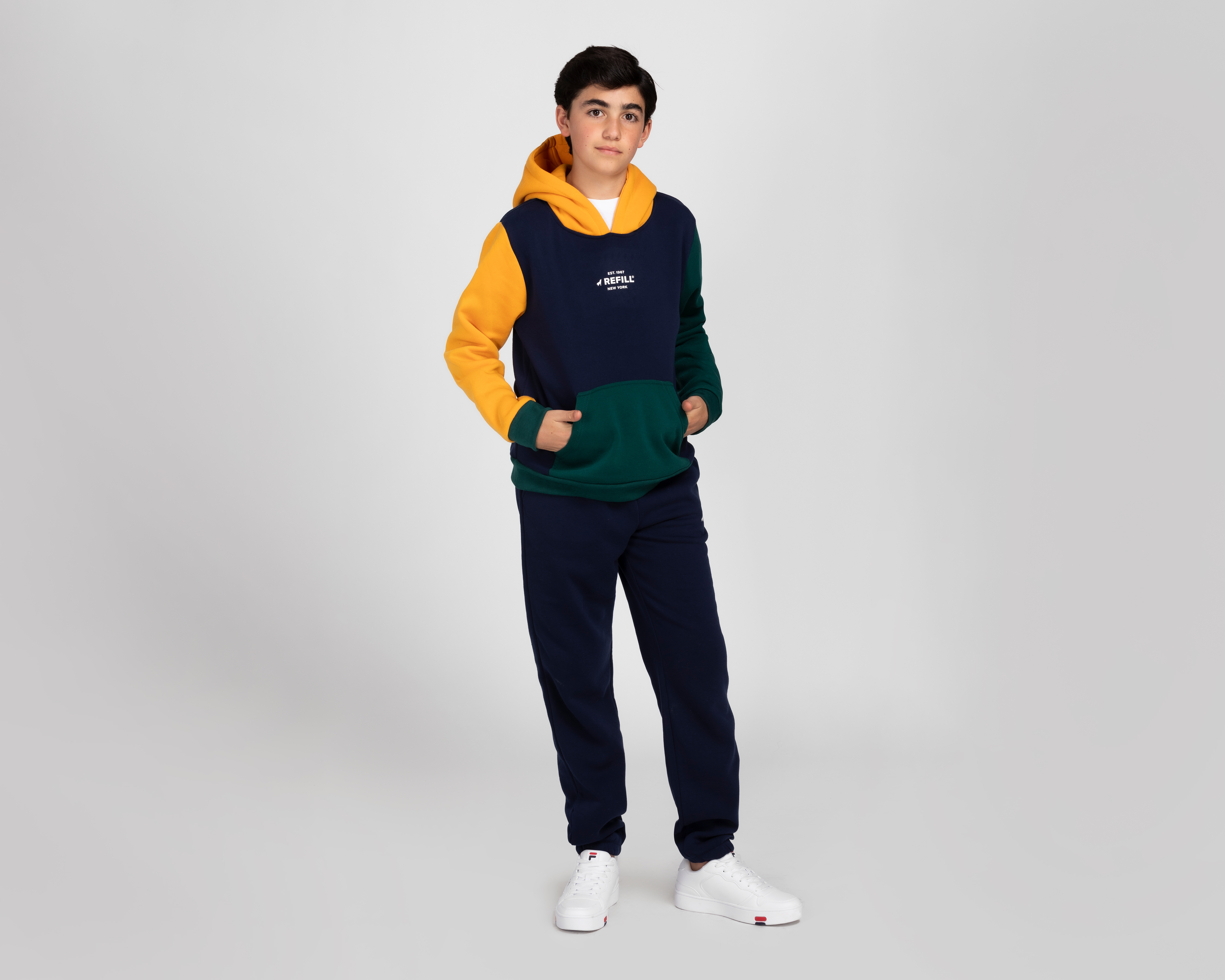 Foto 2 pulgar | Foto 1 | Conjunto de Pants y Sudadera Refill Juvenil