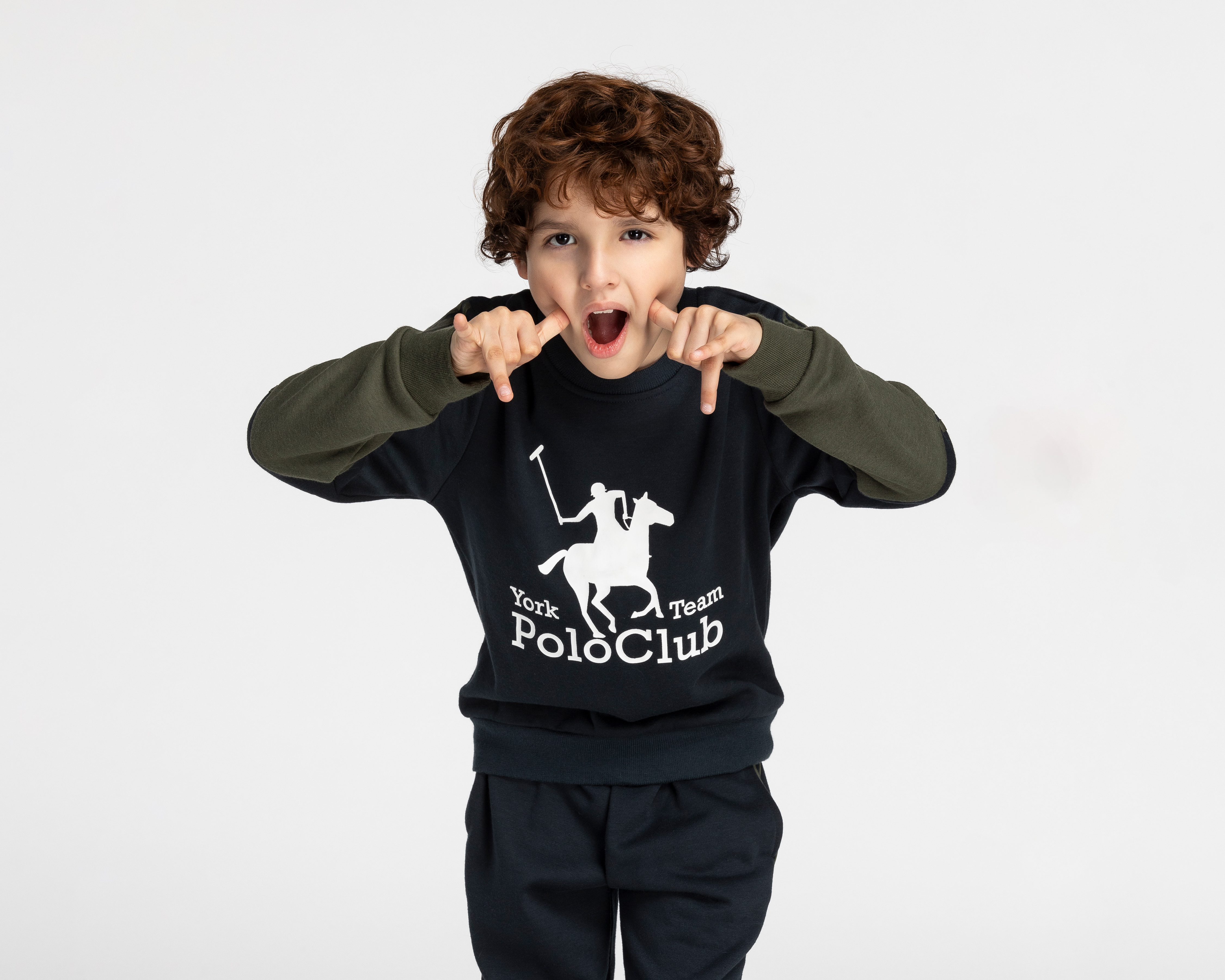 Foto 6 pulgar | Foto 5 | Conjunto York Team Polo Club para Niño 3 Piezas