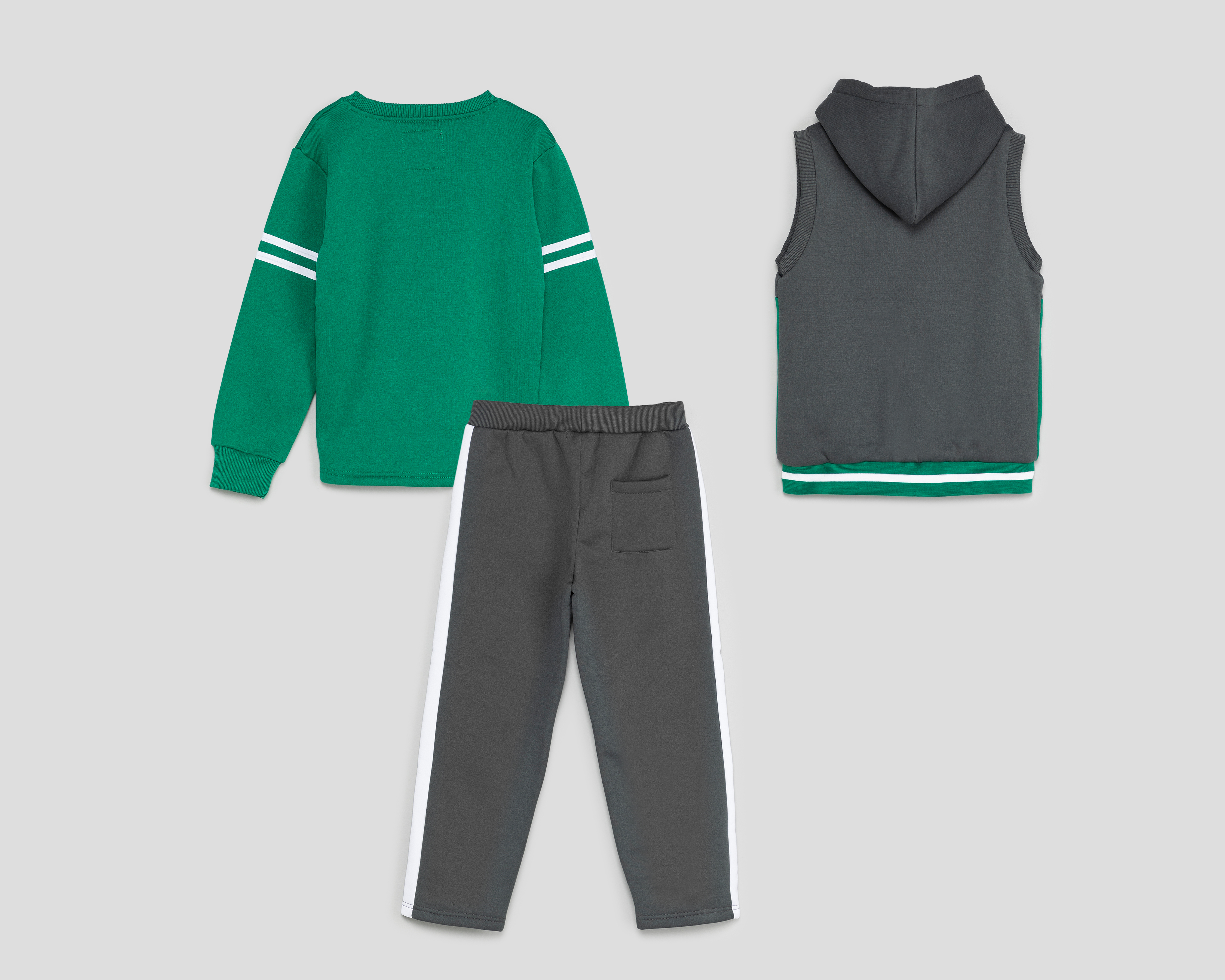 Foto 3 pulgar | Foto 2 | Conjunto con Chaleco Refill para Niño 3 Piezas