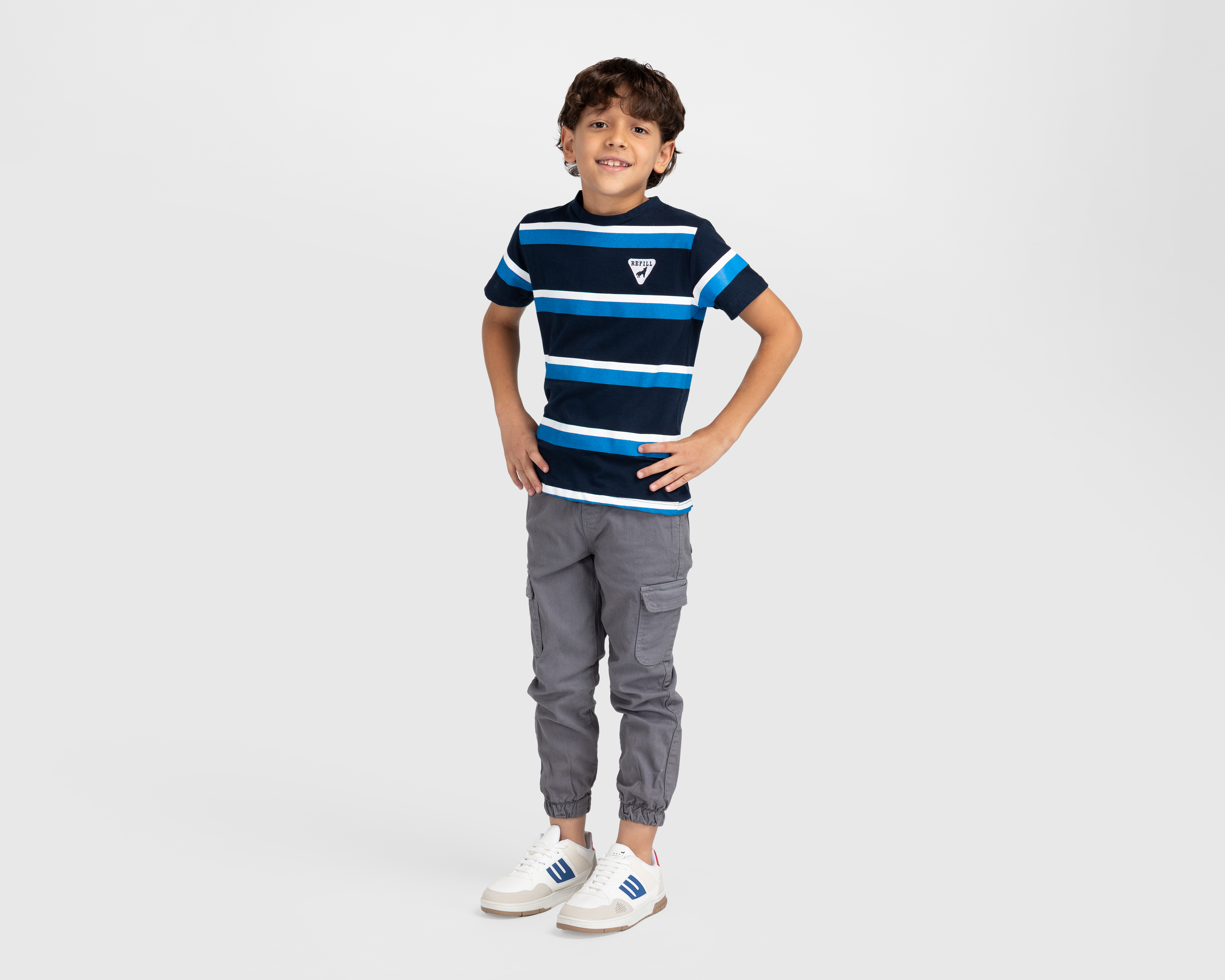 Foto 3 pulgar | Foto 2 | Playera de Cuello Redondo Azul Refill para Niño