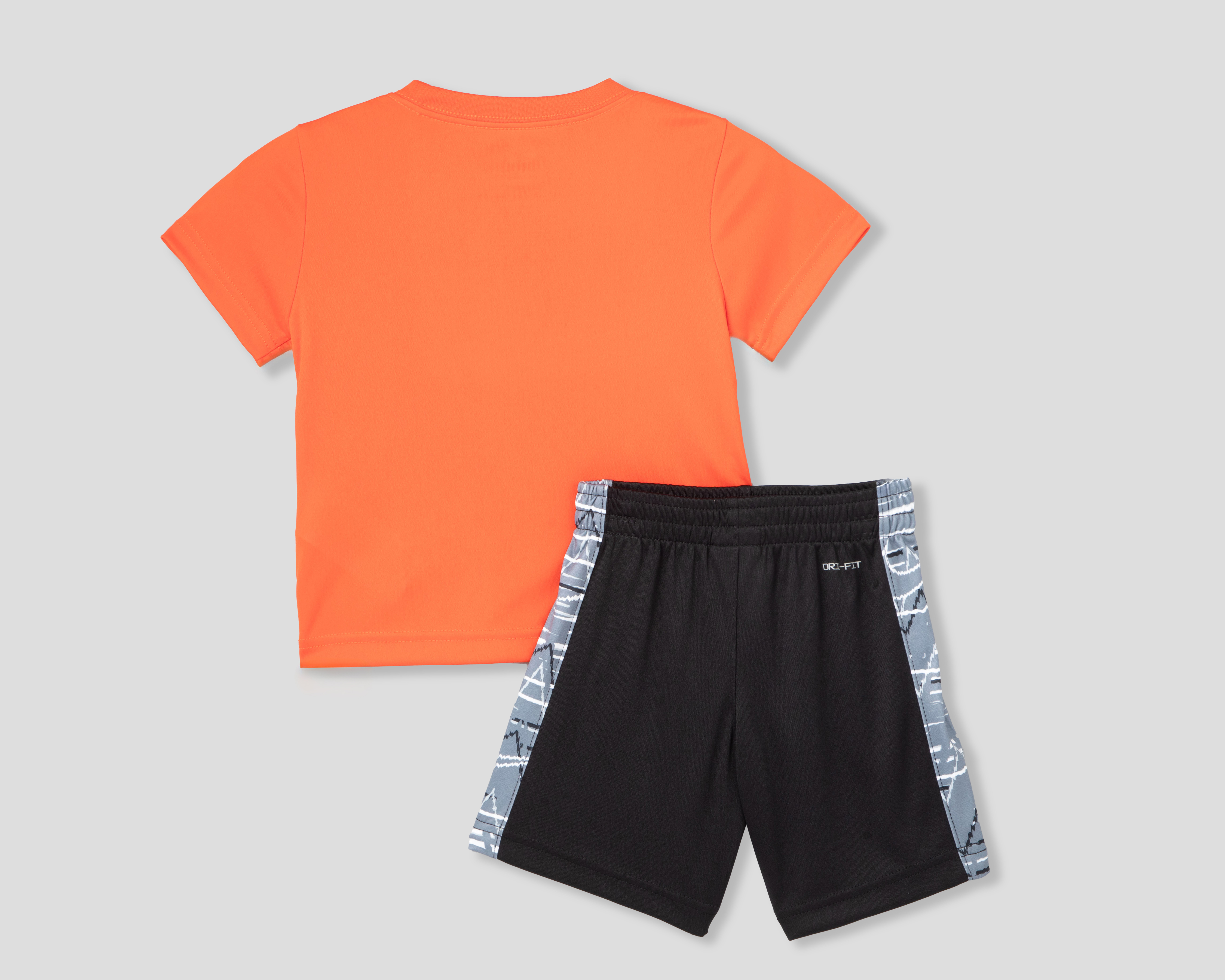Foto 3 pulgar | Foto 2 | Playera y Short Nike Deportivo Dri-Fit para Niño