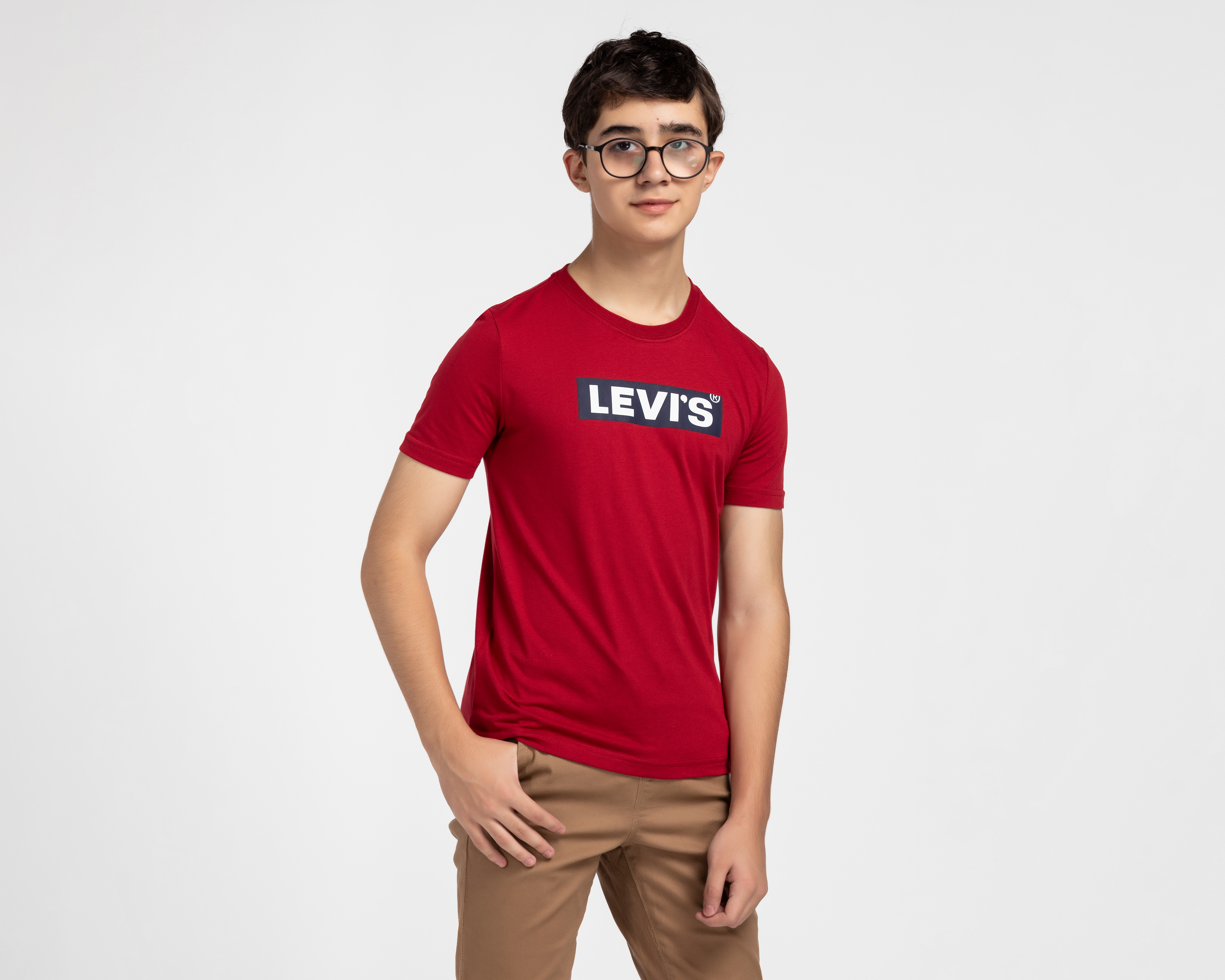 Foto 2 pulgar | Foto 1 | Playera de Cuello Redondo Roja Levi's para Niño