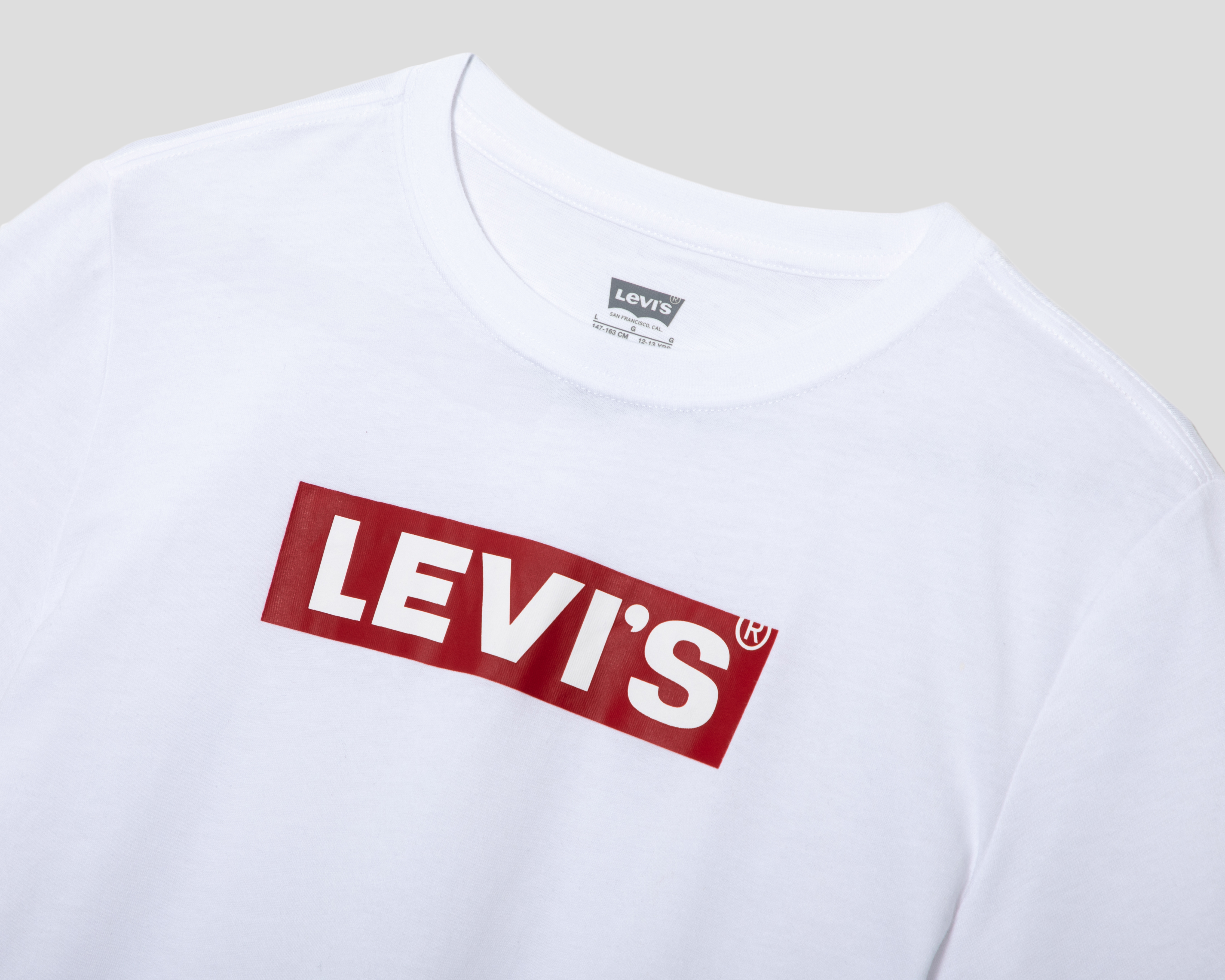 Foto 4 pulgar | Foto 3 | Playera de Cuello Redondo Blanca Levi's Juvenil