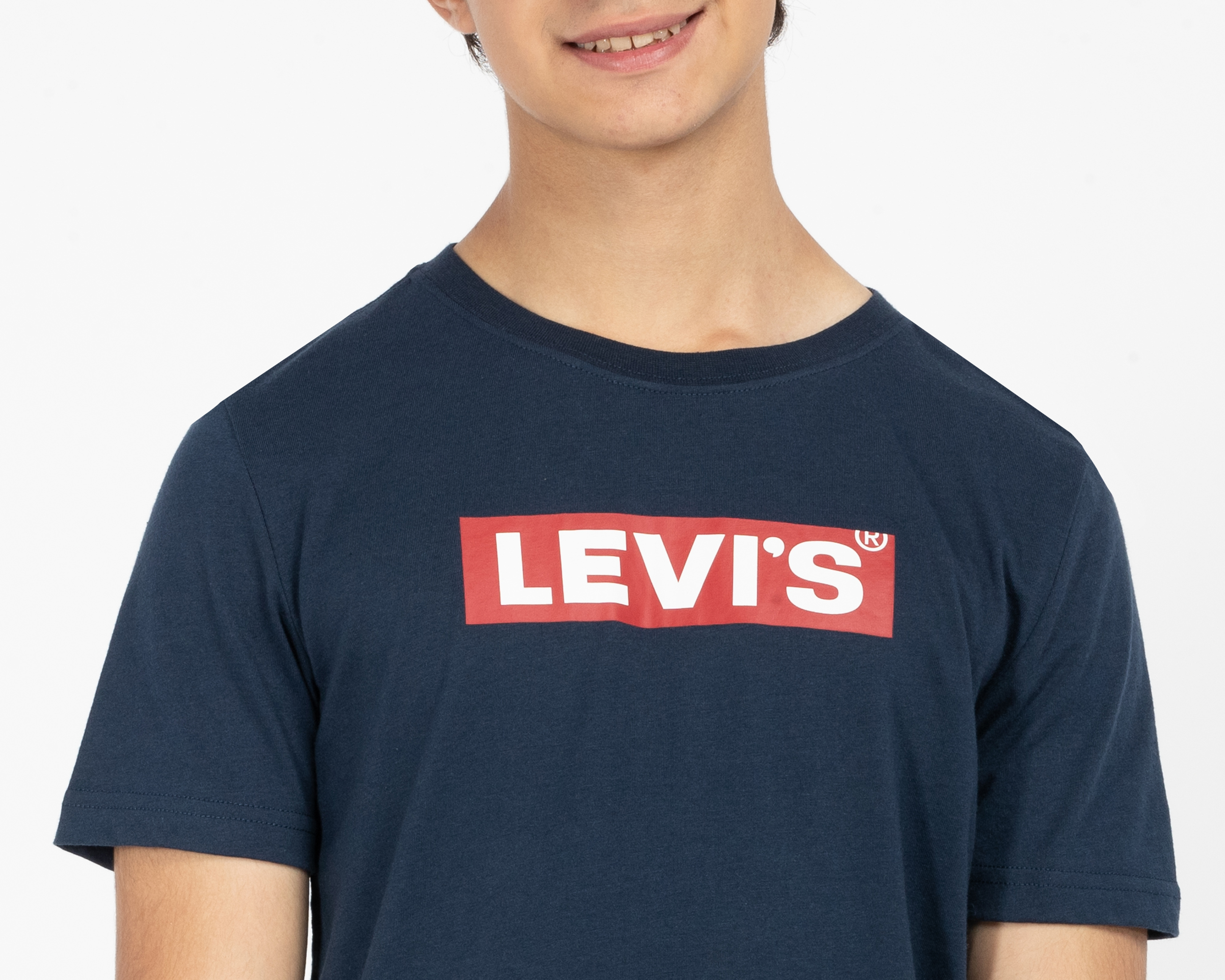 Foto 5 pulgar | Foto 4 | Playera de Cuello Redondo Azul Marino Levi's Juvenil