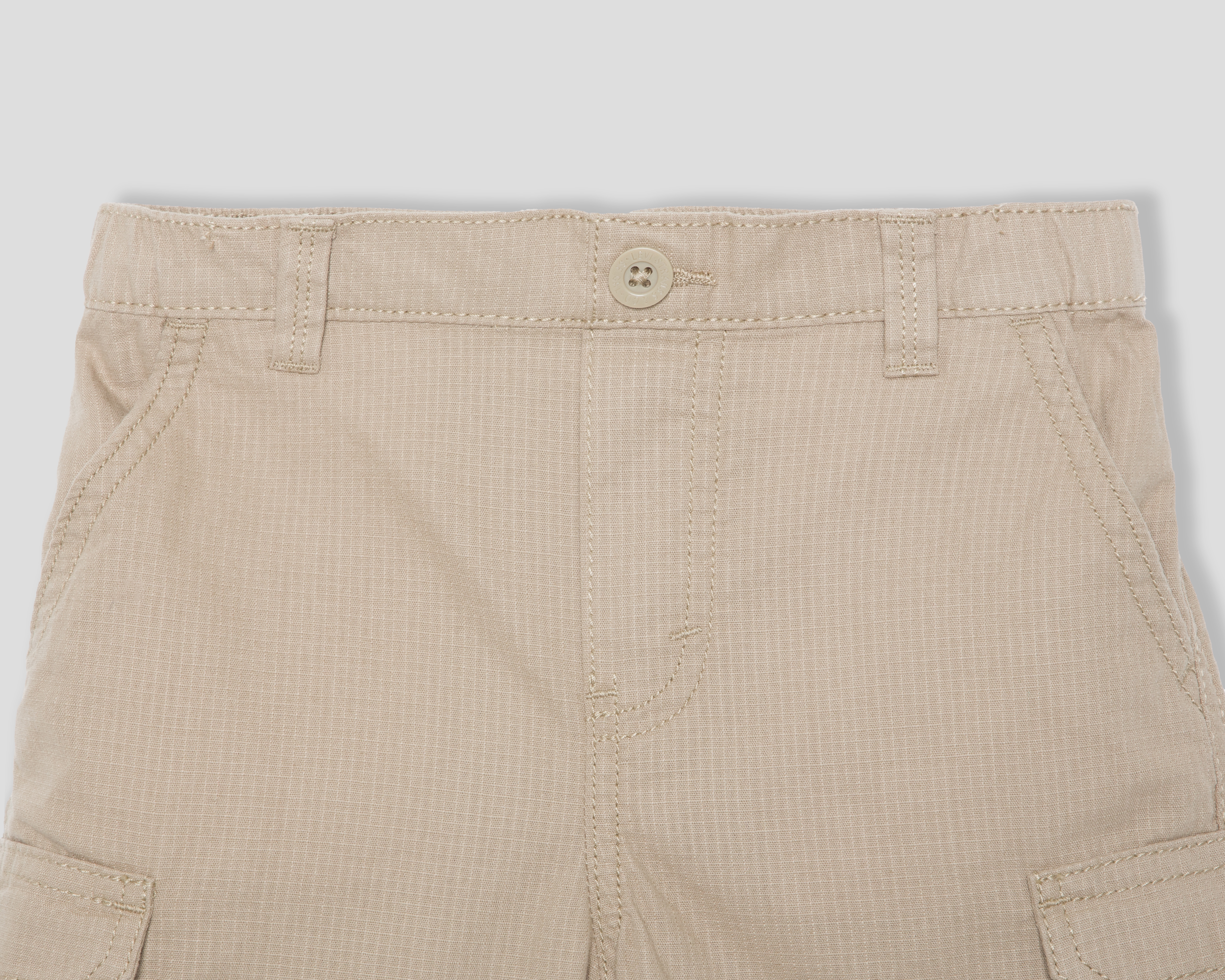 Foto 4 pulgar | Foto 3 | Short Levi's para Niño