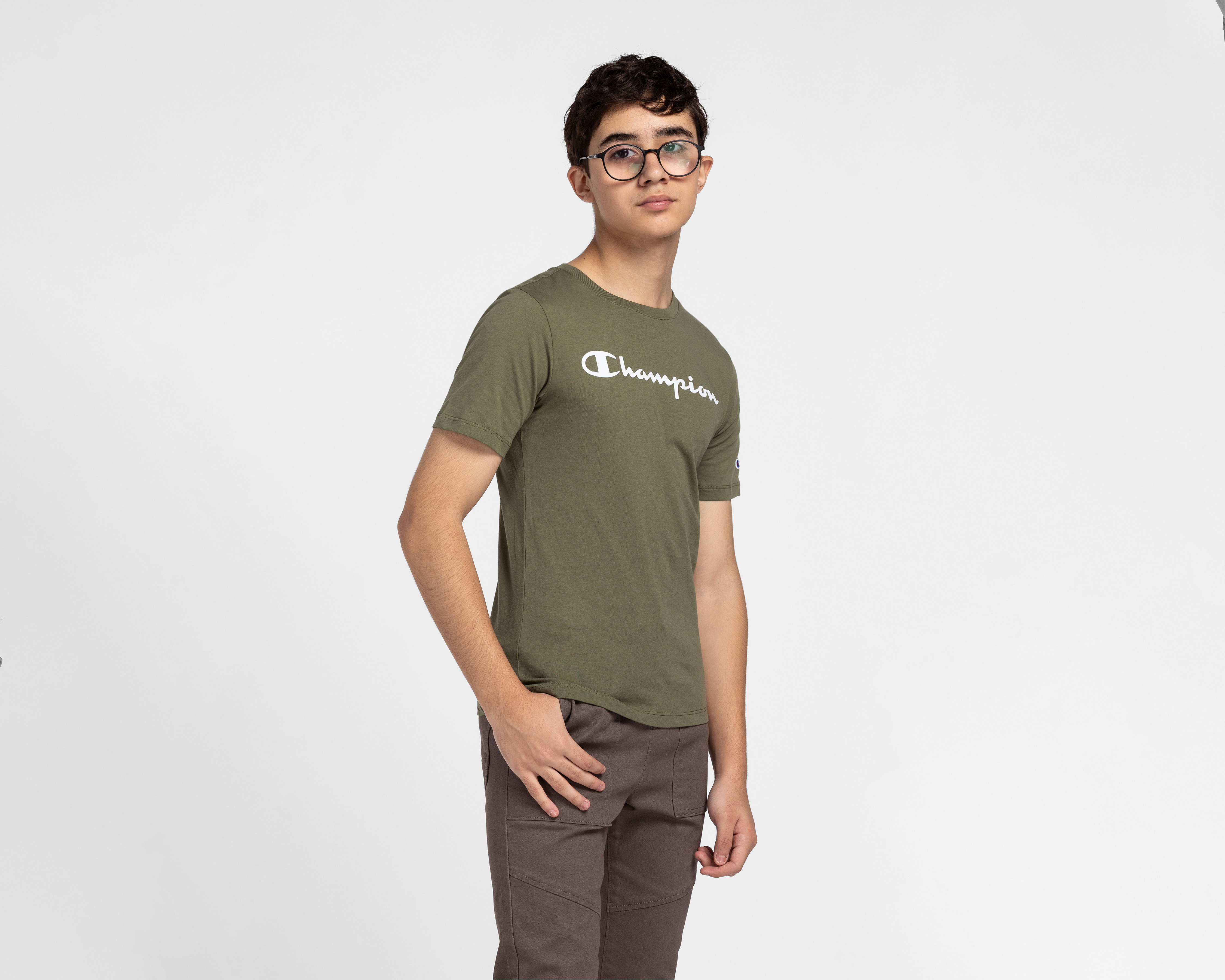 Foto 2 pulgar | Foto 1 | Playera de Cuello Redondo Verde Champion Juvenil