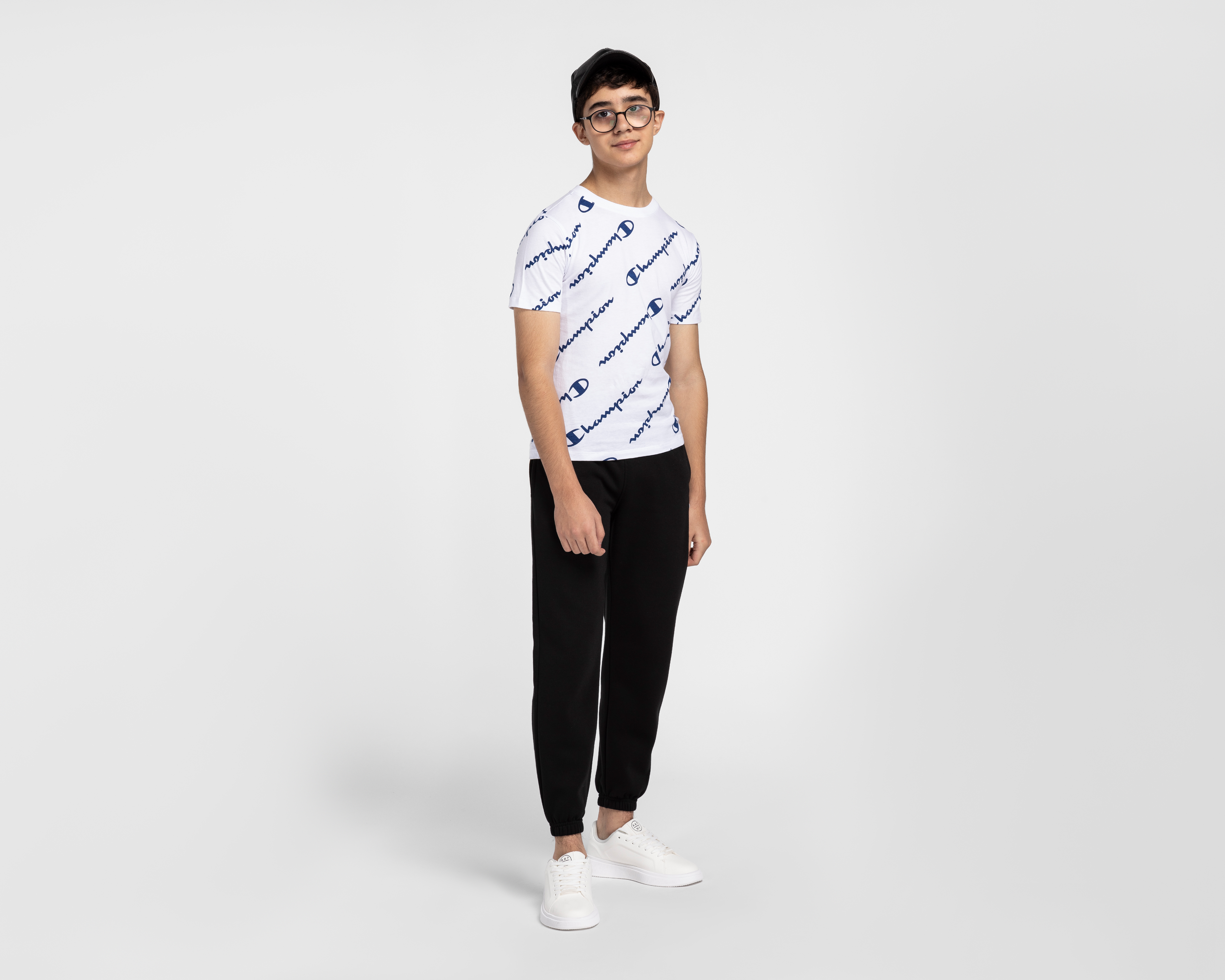 Foto 3 pulgar | Foto 2 | Playera de Cuello Redondo Blanca Champion para Niño