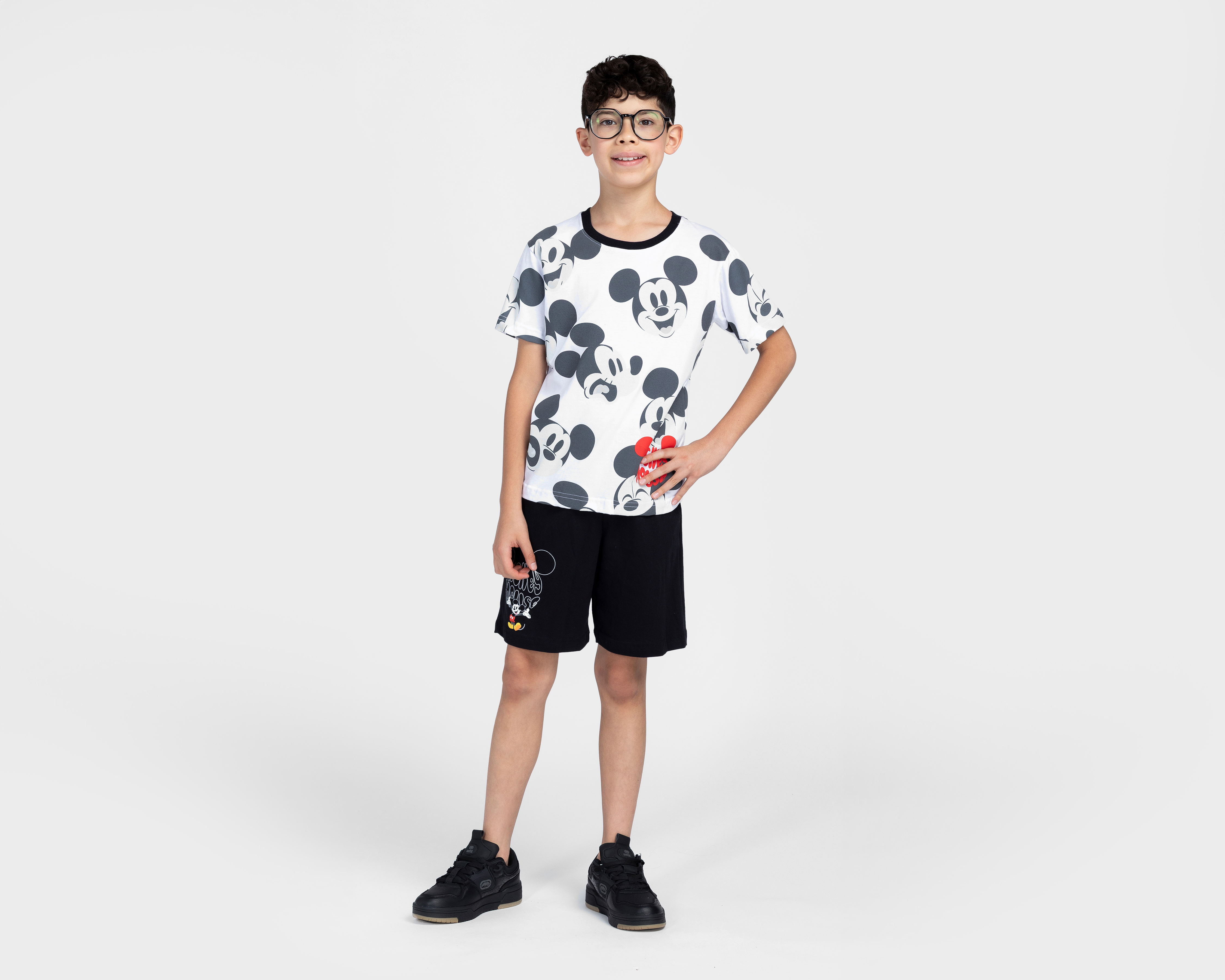 Foto 2 pulgar | Foto 1 | Playera y Short Disney Mickey Mouse para Niño