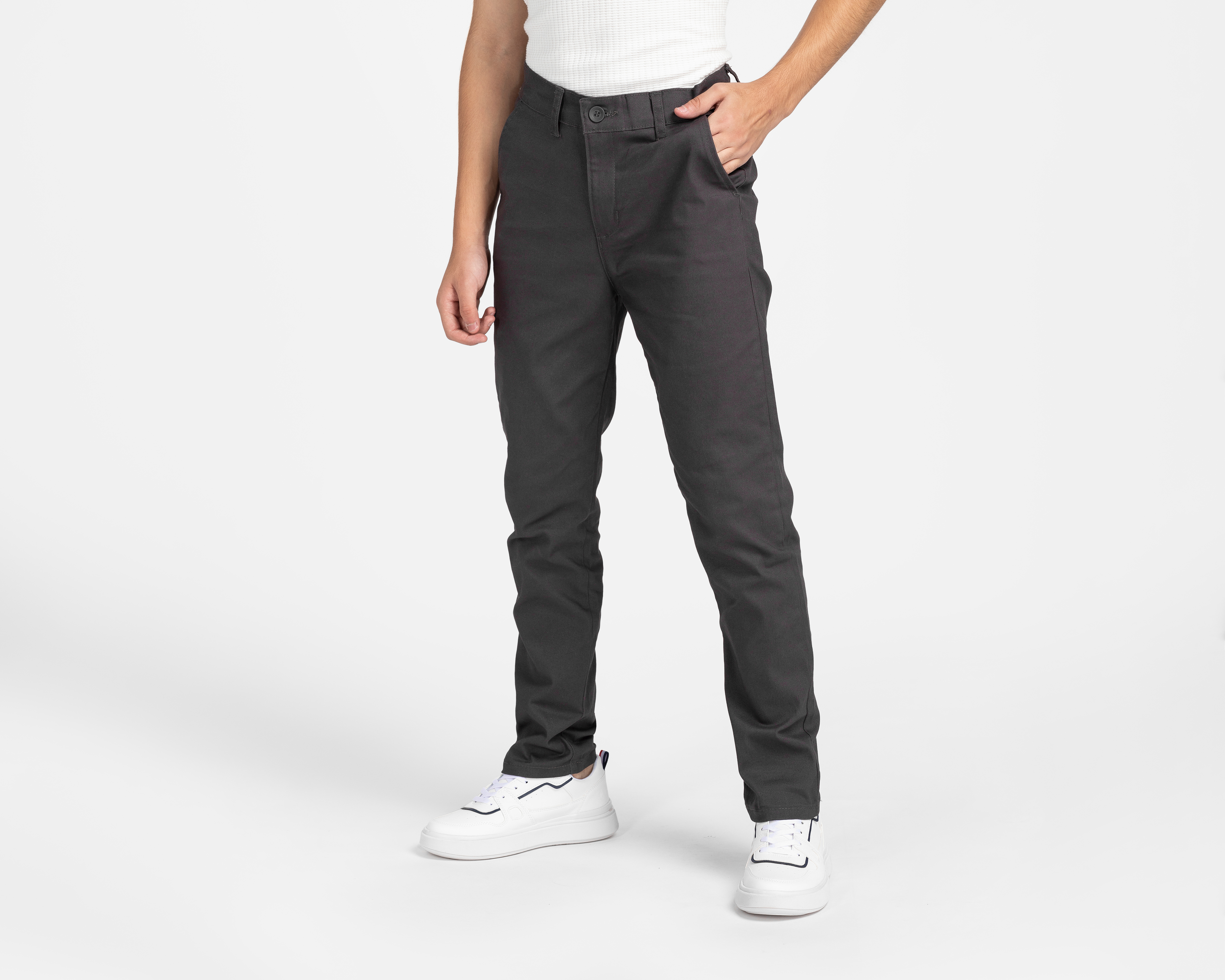 Foto 2 pulgar | Foto 1 | Pantalón Chino Refill Negro Juvenil