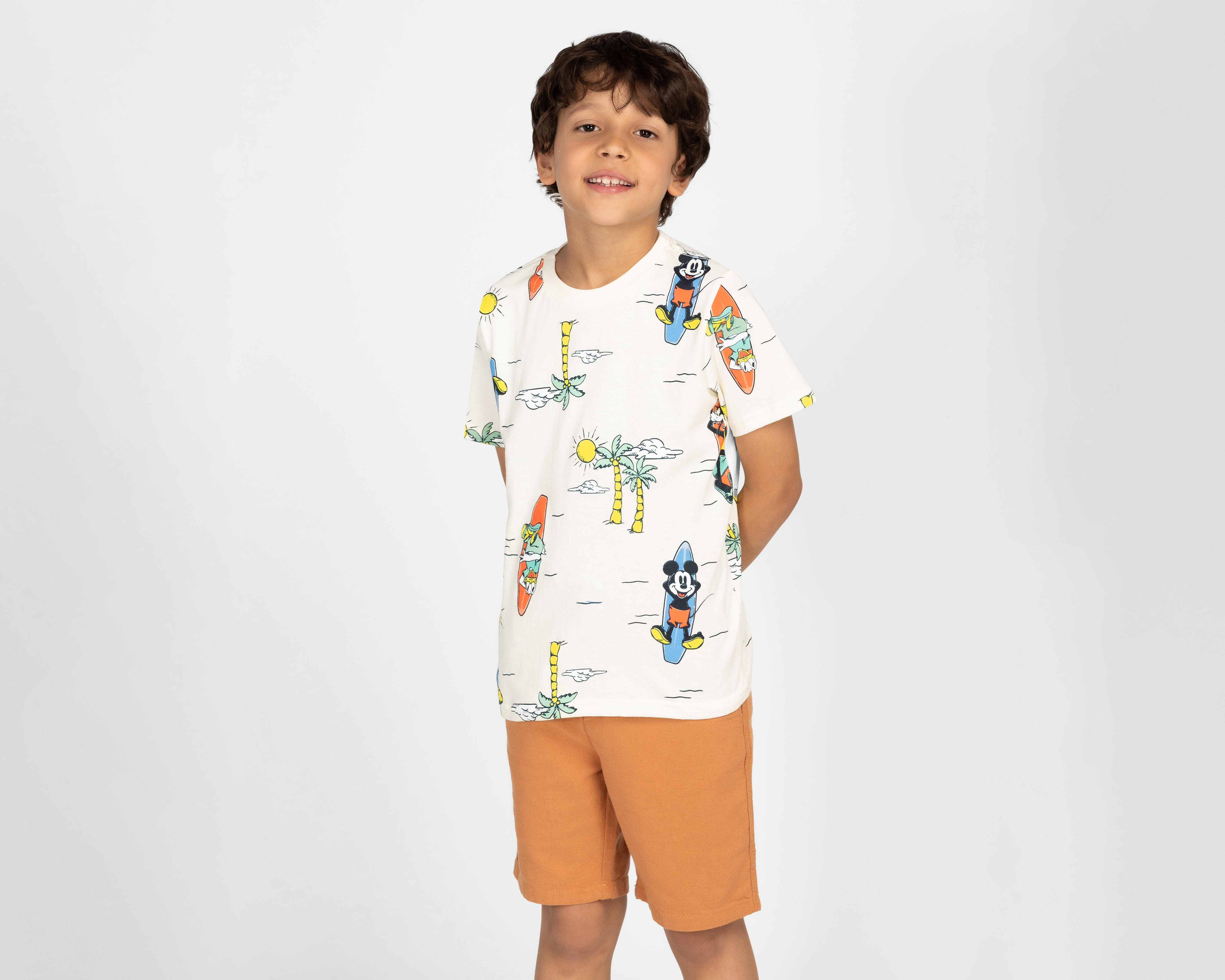 Foto 2 pulgar | Foto 1 | Playera Disney Mickey Mouse Manga Corta Full Print para Niño