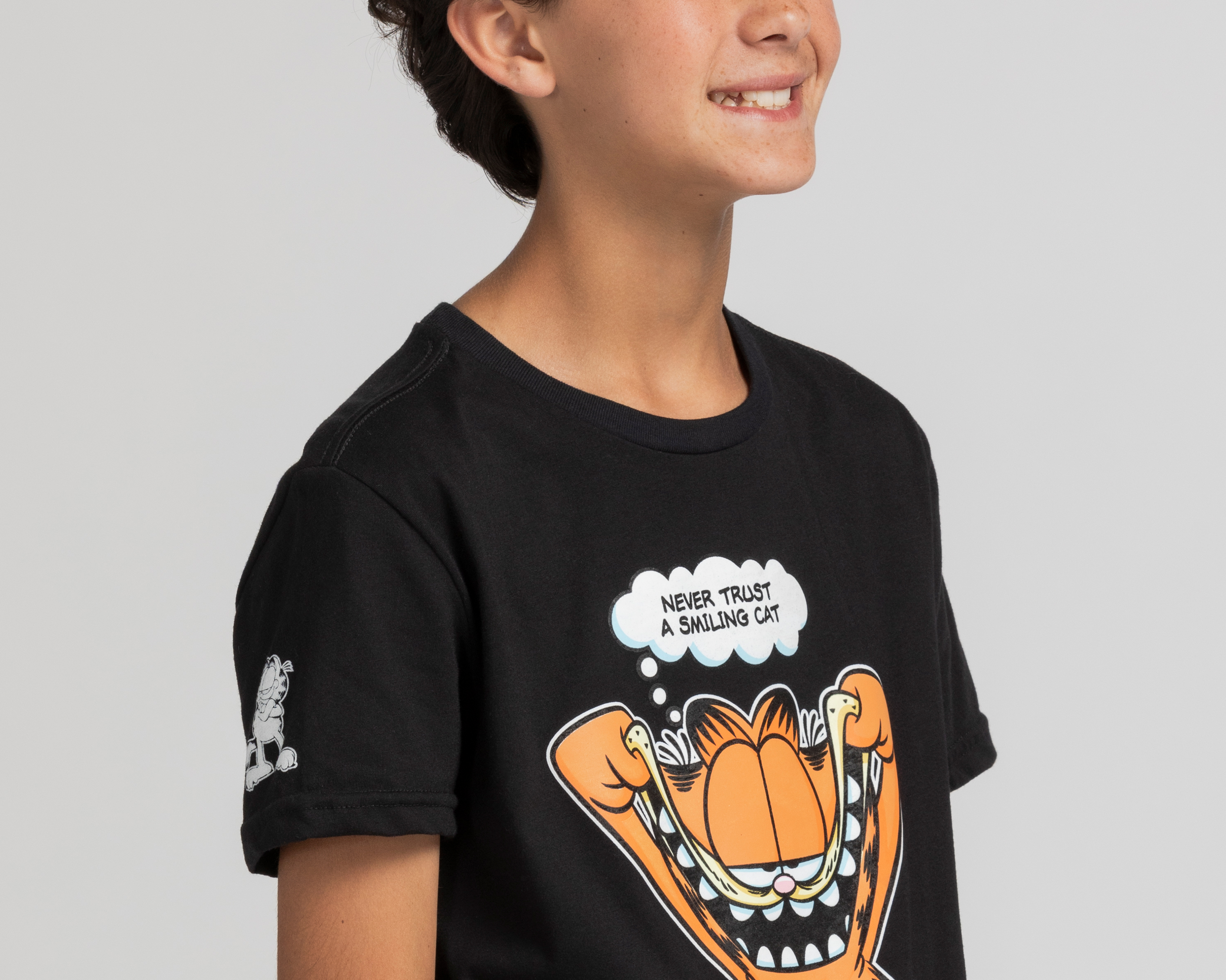 Foto 3 | Foto 3 | Playera Garfield Manga Corta Estampada Juvenil