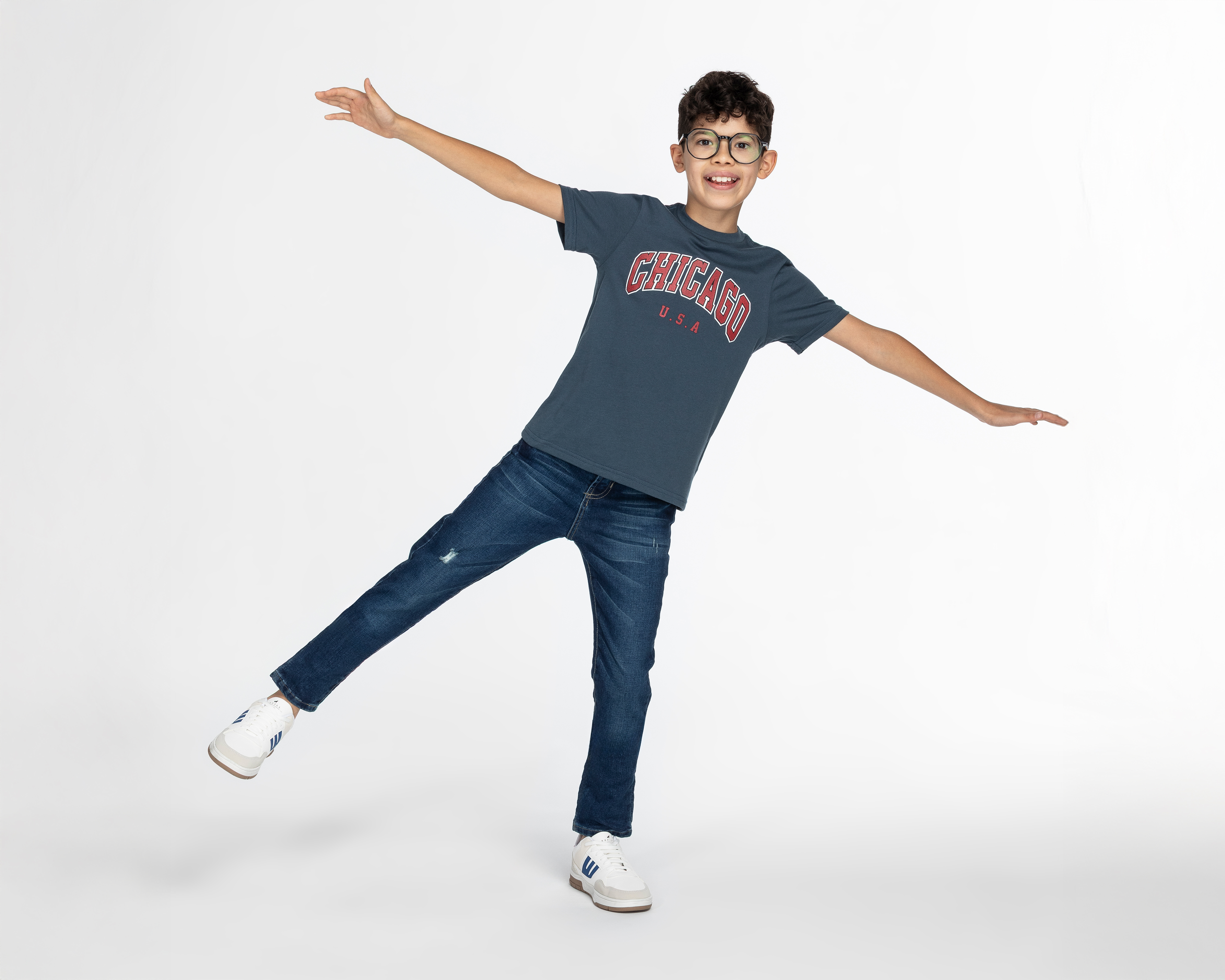 Foto 3 pulgar | Foto 2 | Playera Refill Manga Corta Estampada para Niño