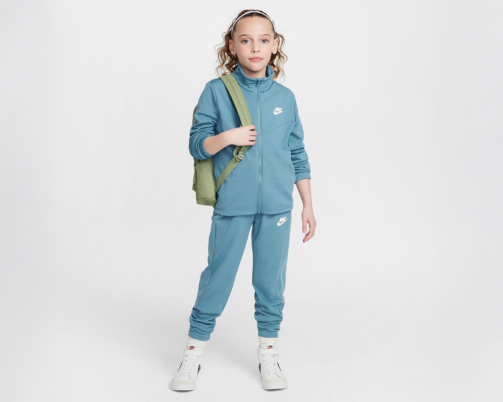 Foto 1 | Foto 1 | Pants y Chamarra Nike Sportswear Essentials Juvenil