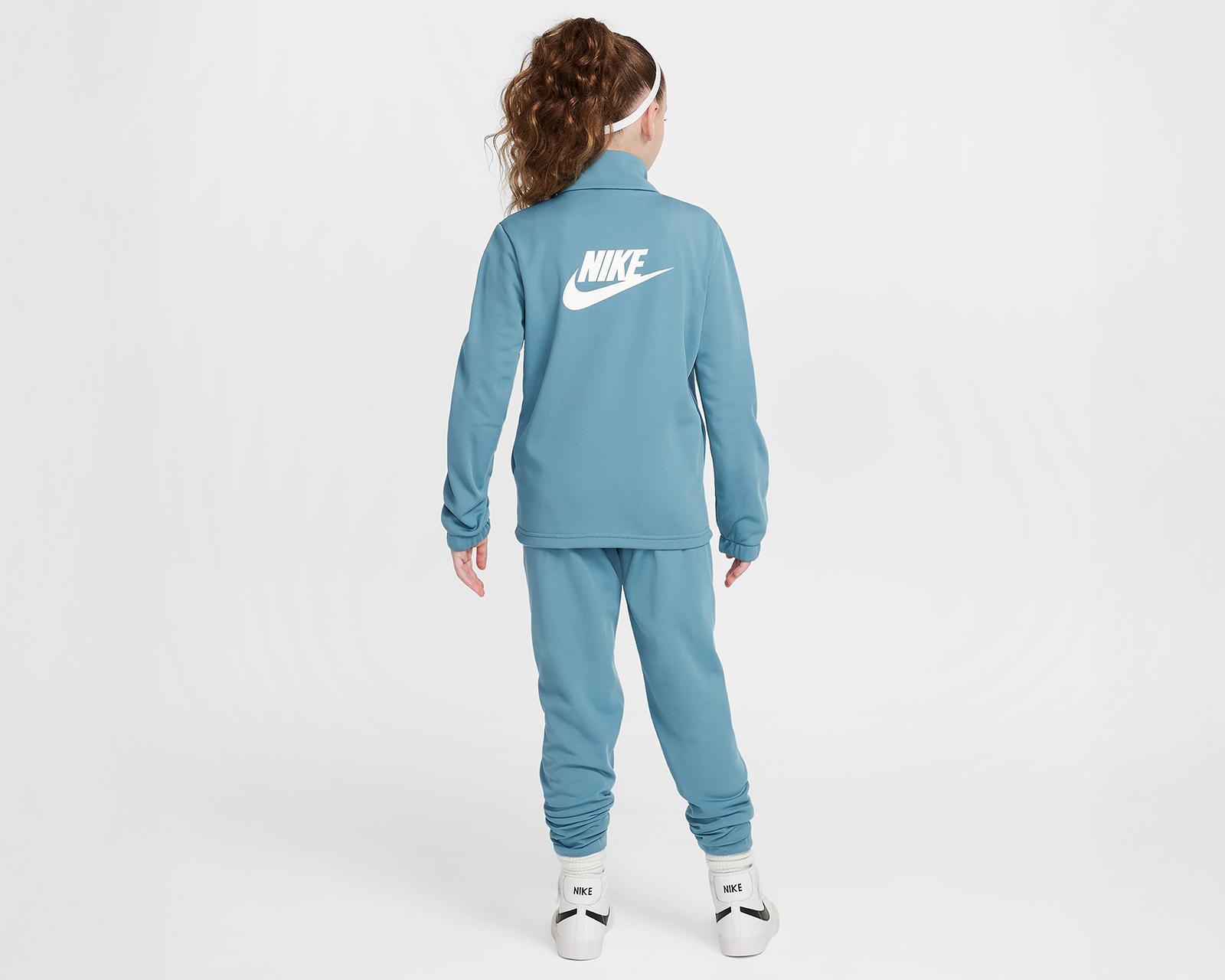 Foto 3 pulgar | Foto 2 | Pants y Chamarra Nike Sportswear Essentials Juvenil