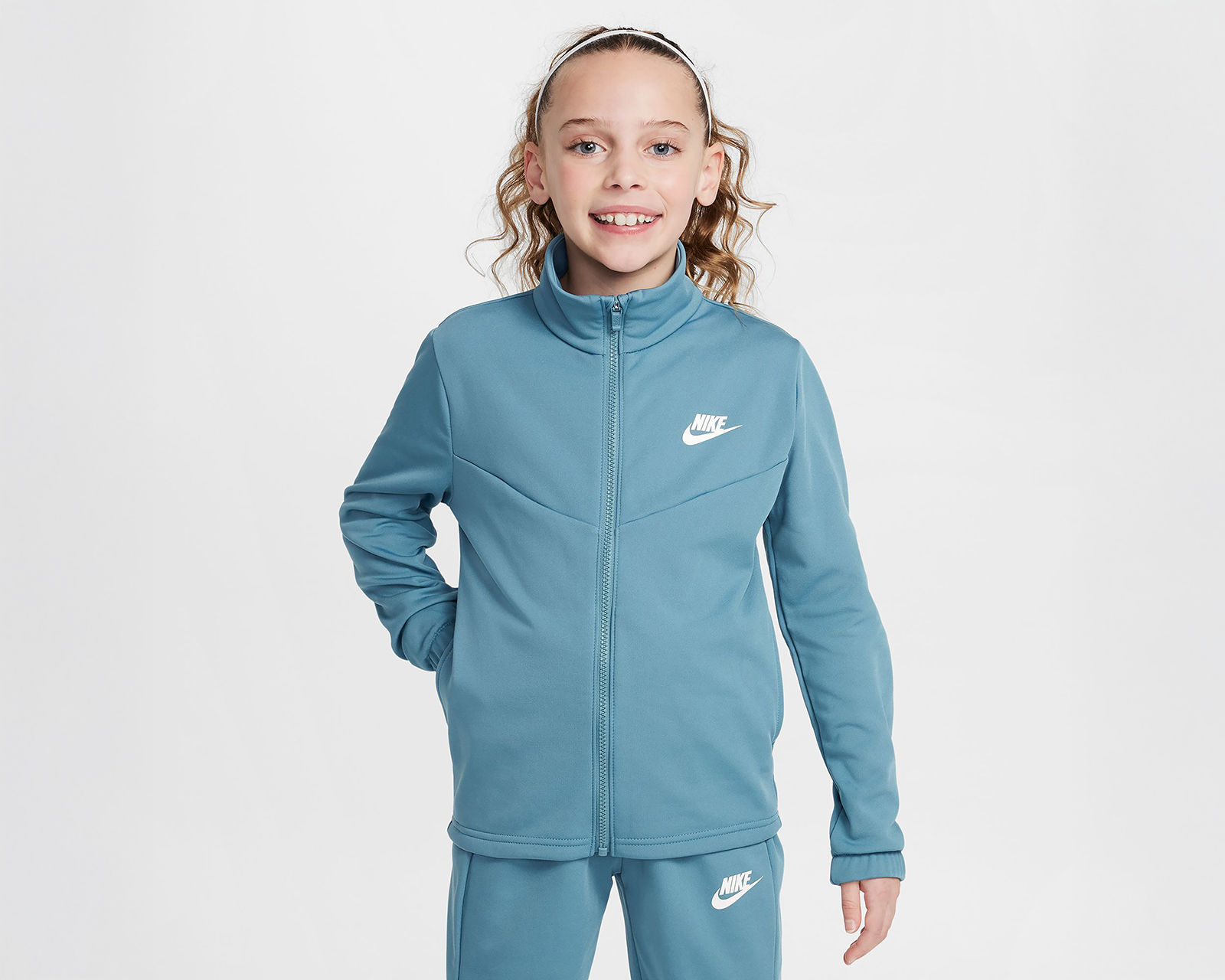 Foto 3 | Foto 3 | Pants y Chamarra Nike Sportswear Essentials Juvenil