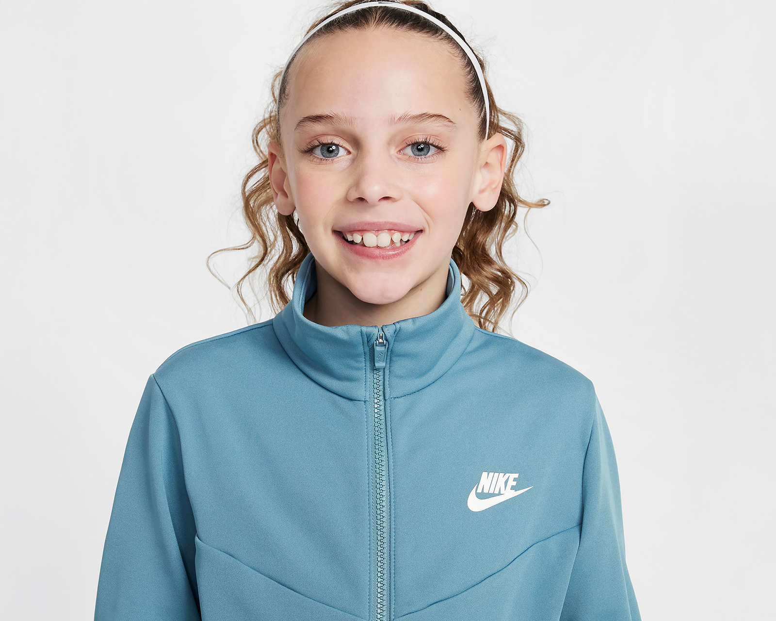 Foto 4 | Foto 4 | Pants y Chamarra Nike Sportswear Essentials Juvenil