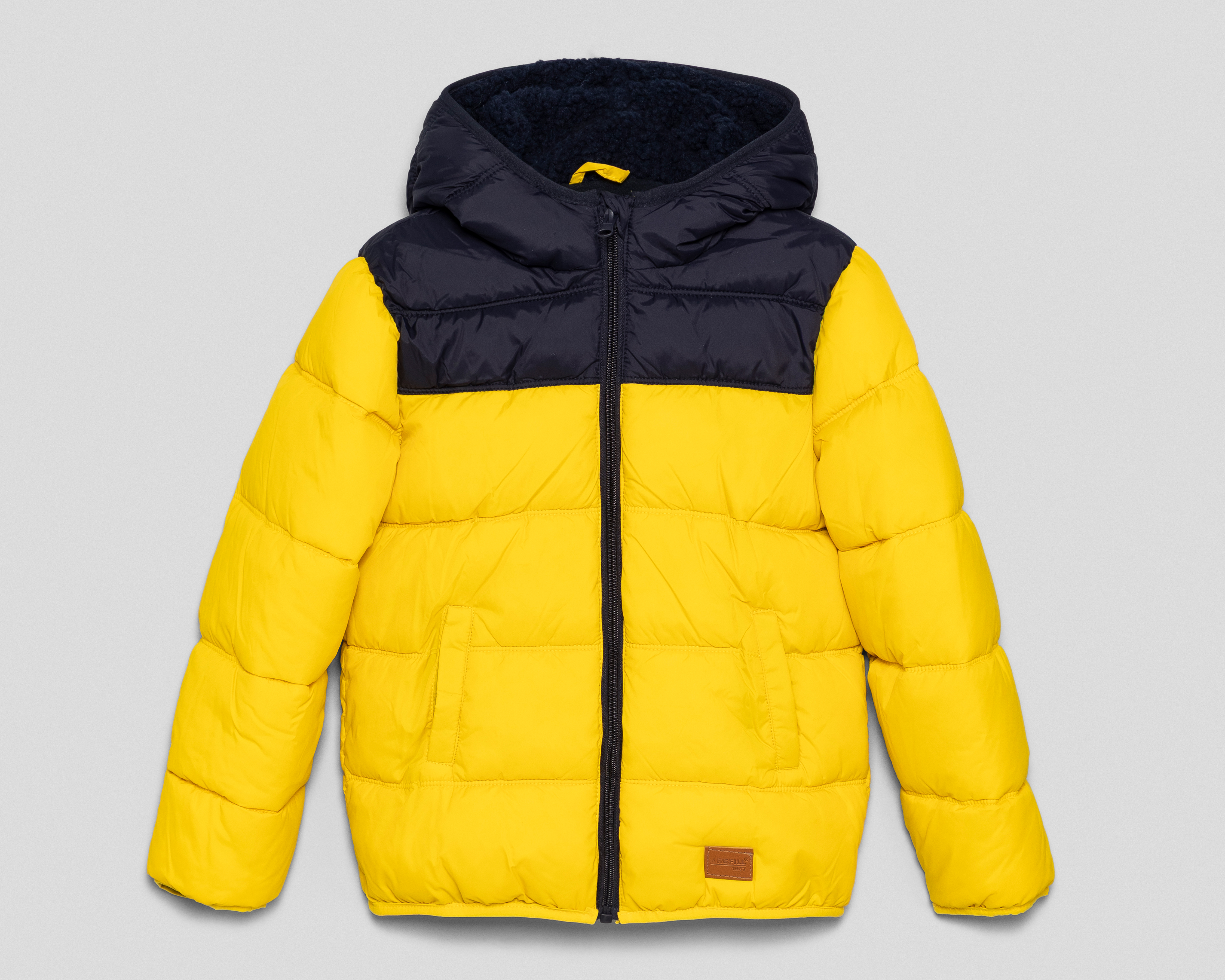 Foto 2 pulgar | Foto 1 | Chamarra con Capucha Refill para Niño