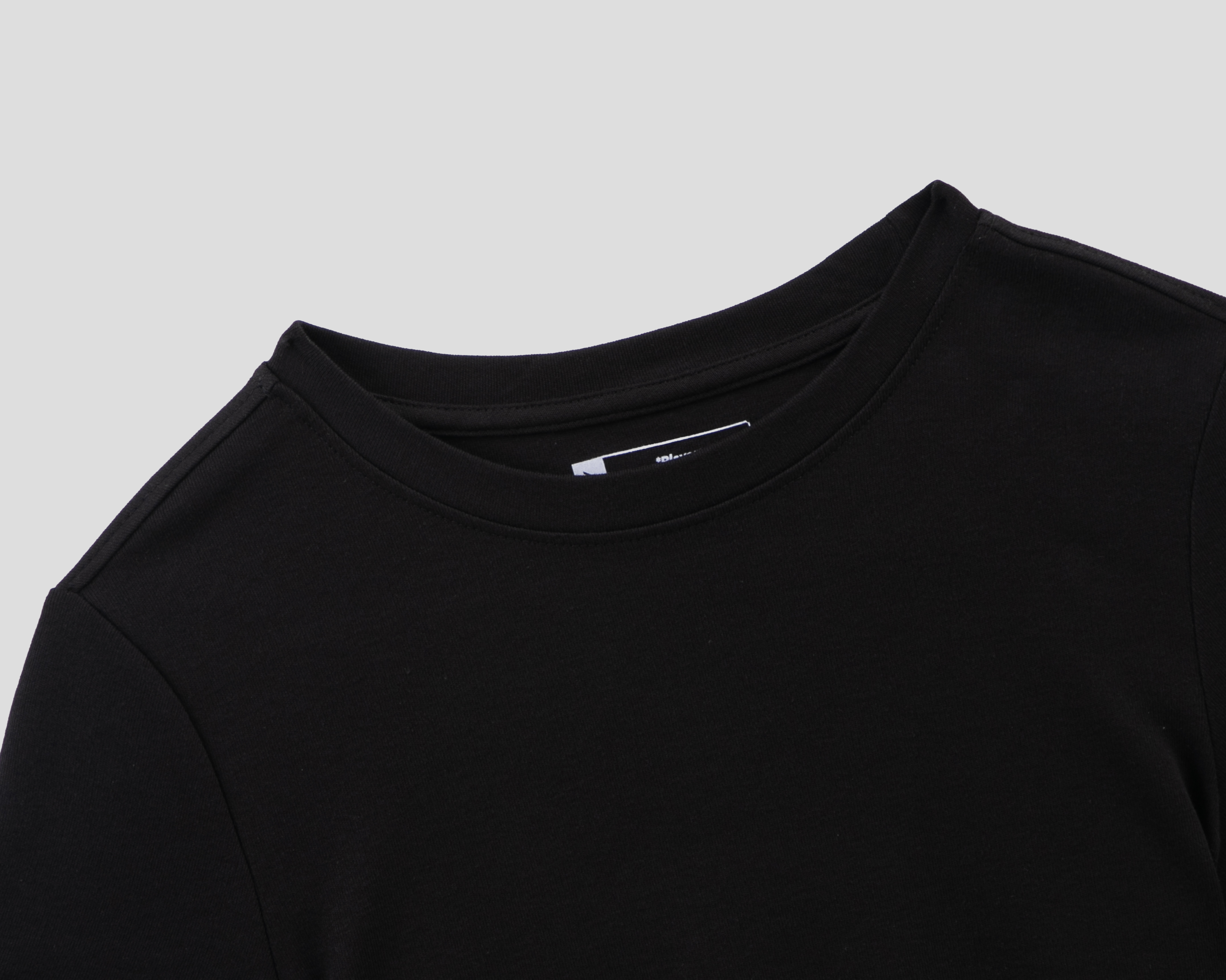 Foto 4 pulgar | Foto 3 | Playera de Cuello Redondo Negra Neo*City para Niño