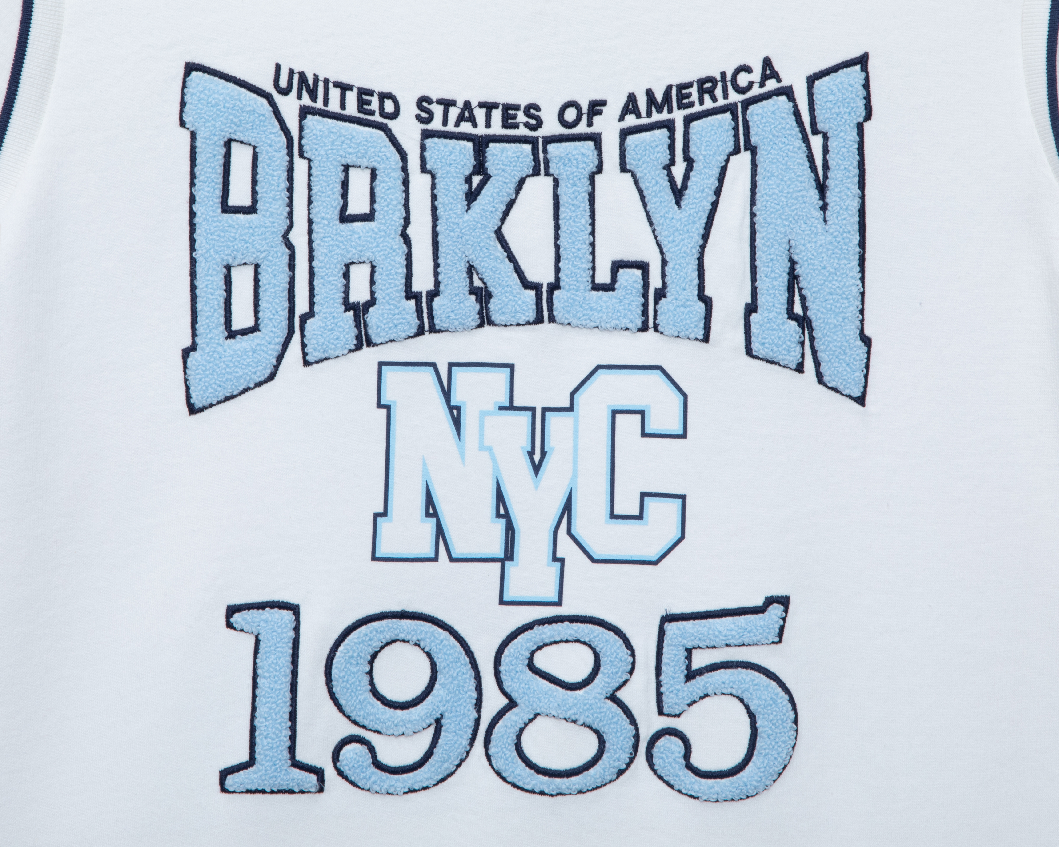 Foto 4 pulgar | Foto 3 | Playera con Capucha Blanca Refill para Niño