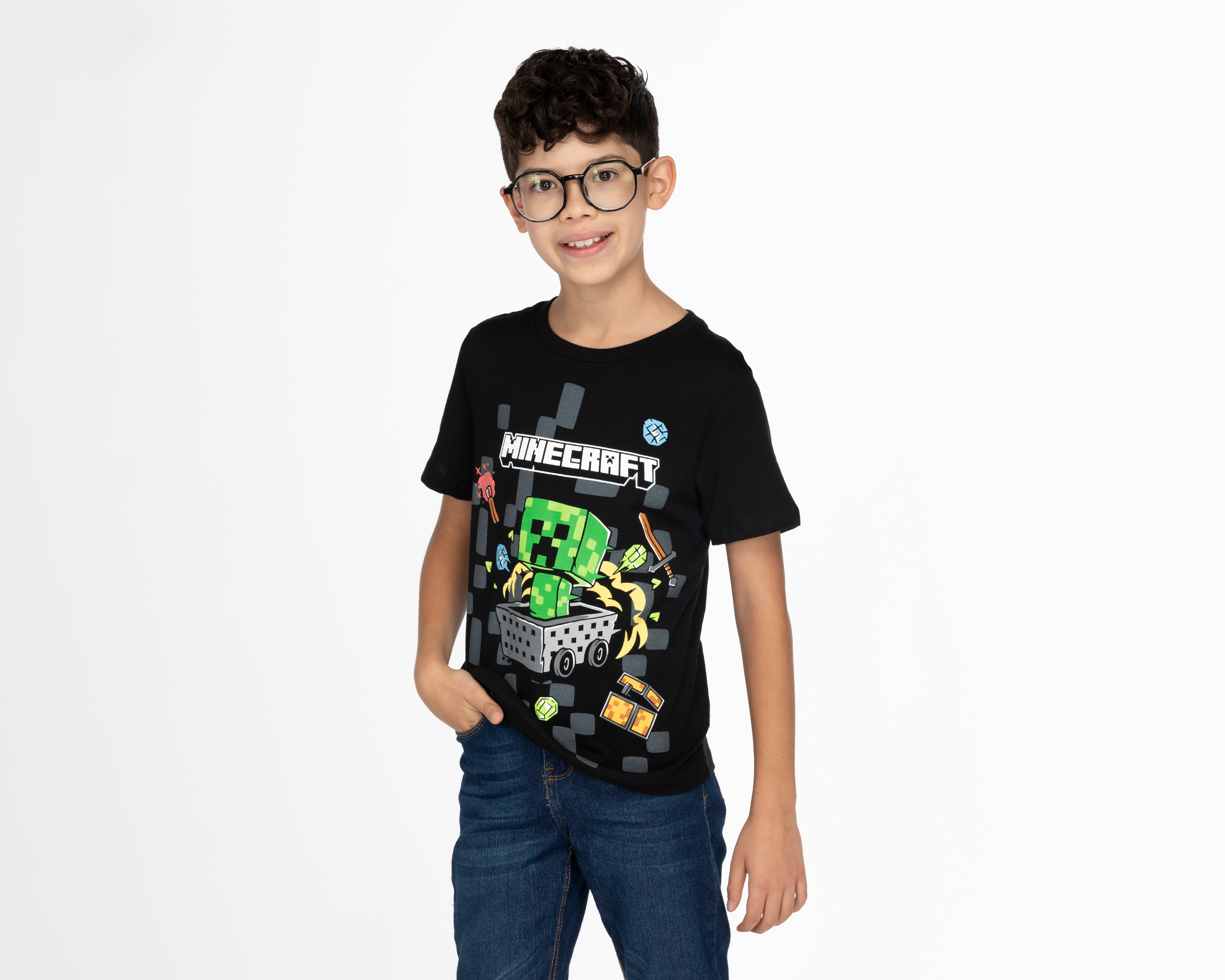 Foto 2 pulgar | Foto 1 | Playera de Cuello Redondo Negra Minecraft para Niño