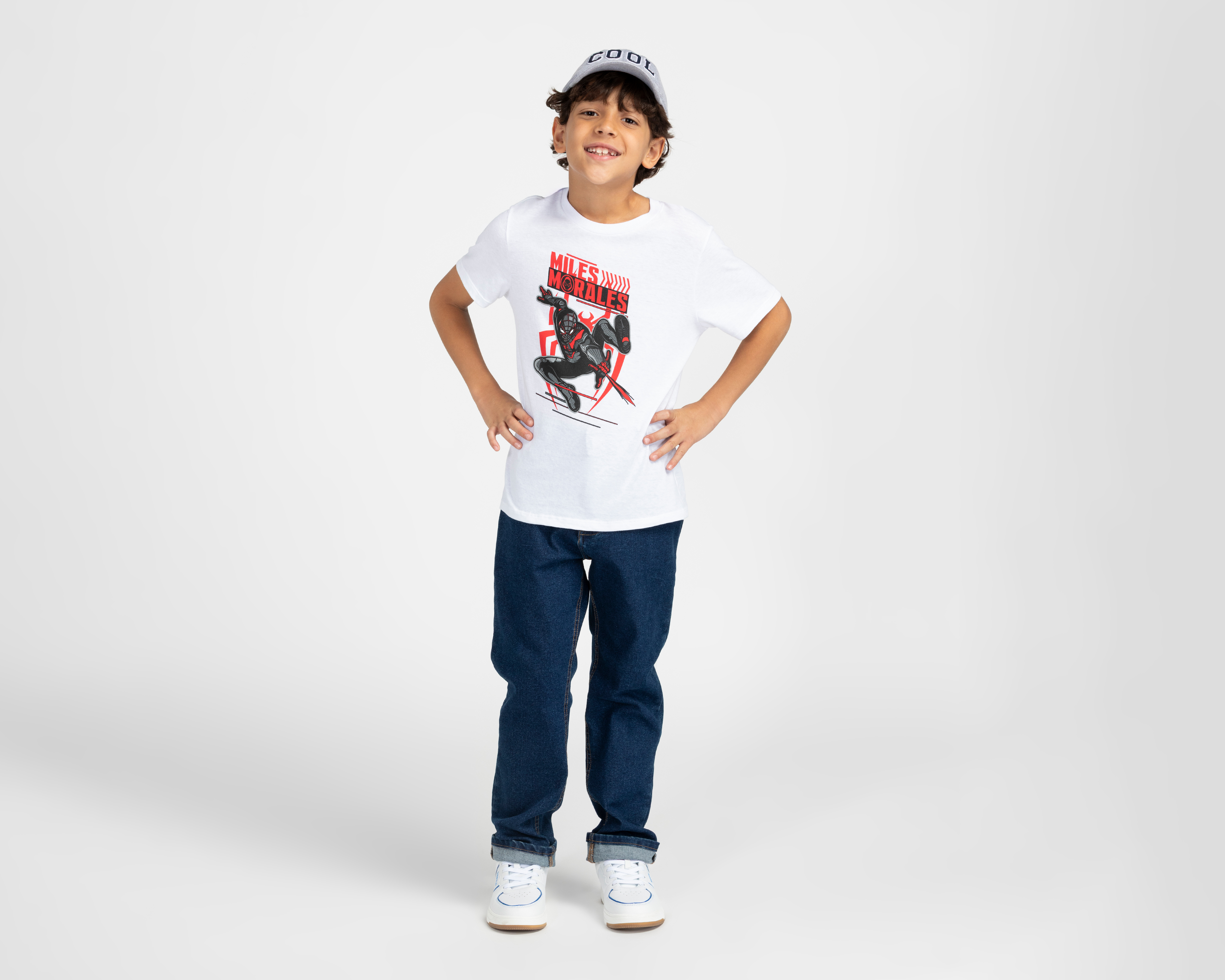 Foto 3 pulgar | Foto 2 | Playera de Cuello Redondo Blanca Marvel para Niño