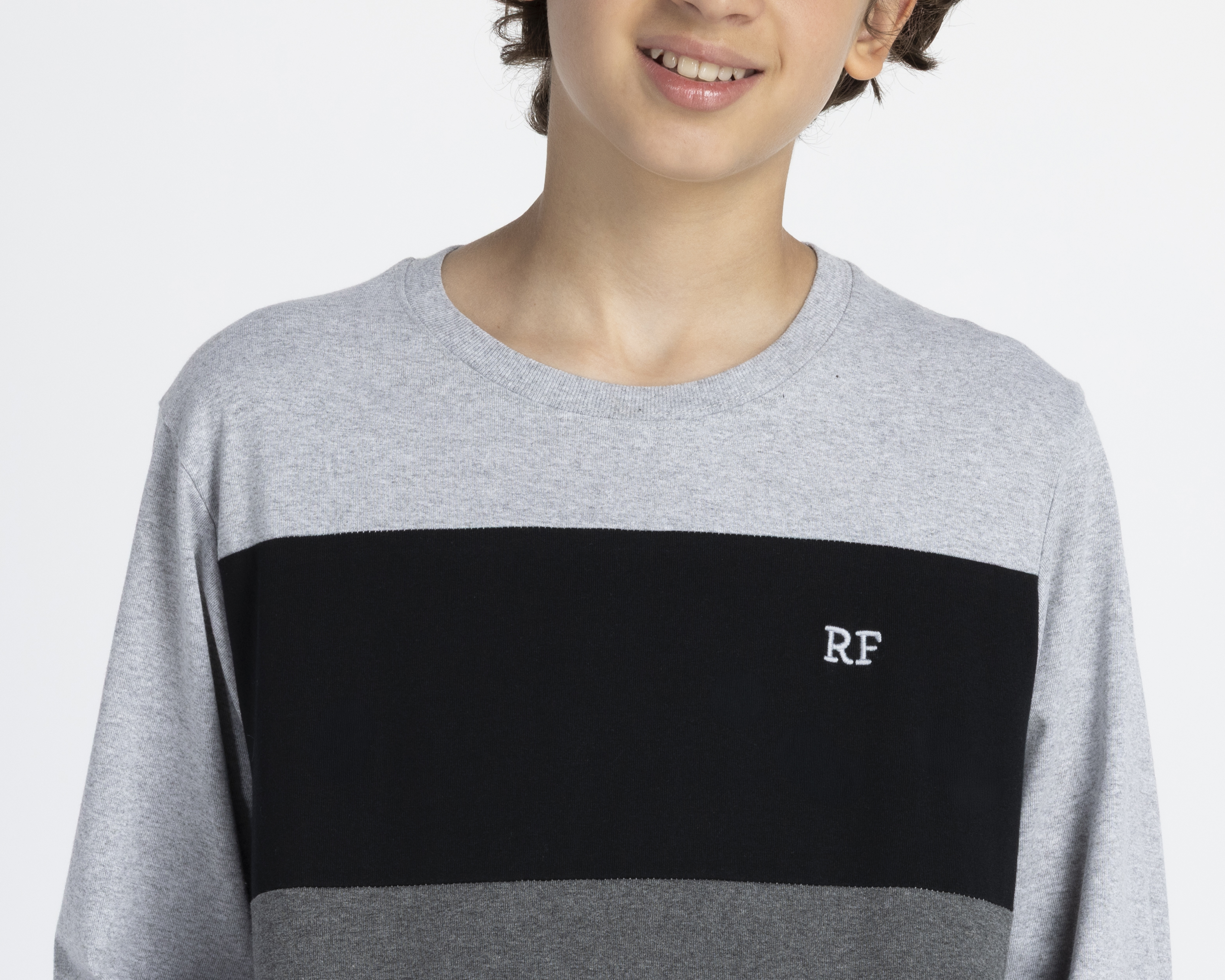 Foto 4 | Foto 4 | Playera Manga Larga Gris Refill para Niño