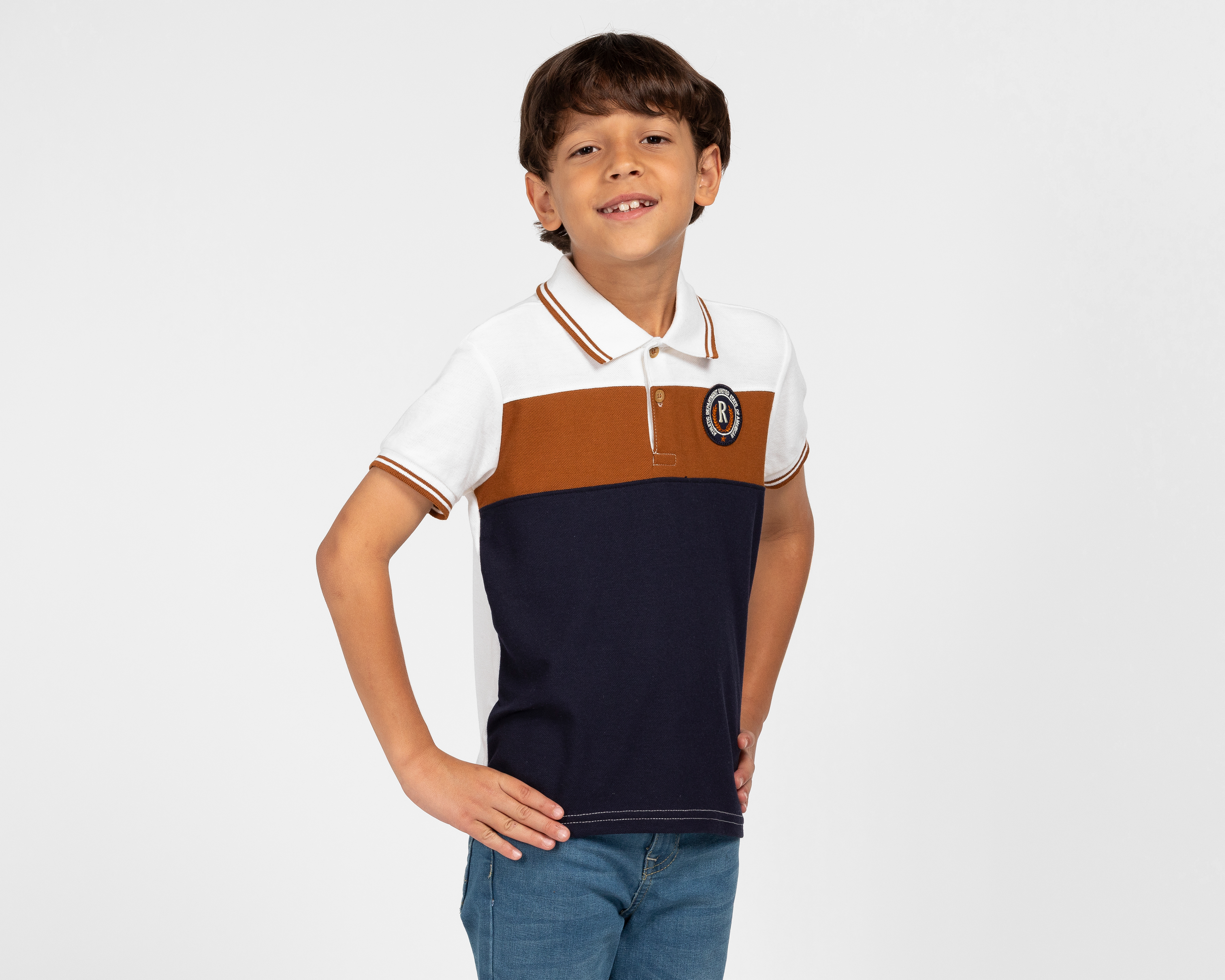 Foto 2 pulgar | Foto 1 | Playera de Cuello Polo Blanca Refill para Niño