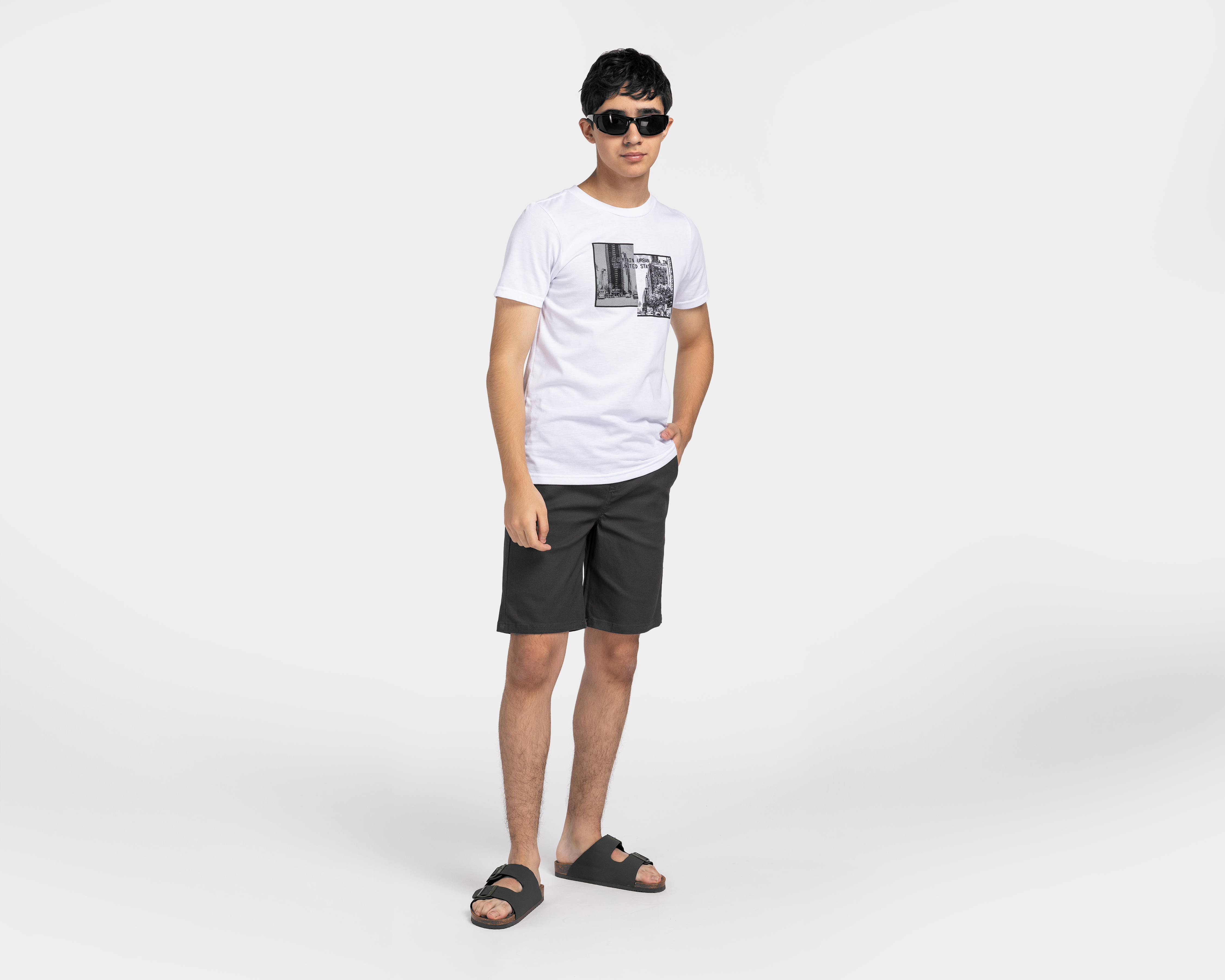 Foto 3 pulgar | Foto 2 | Playera Cuello Redondo Neo*City Blanca para Niño