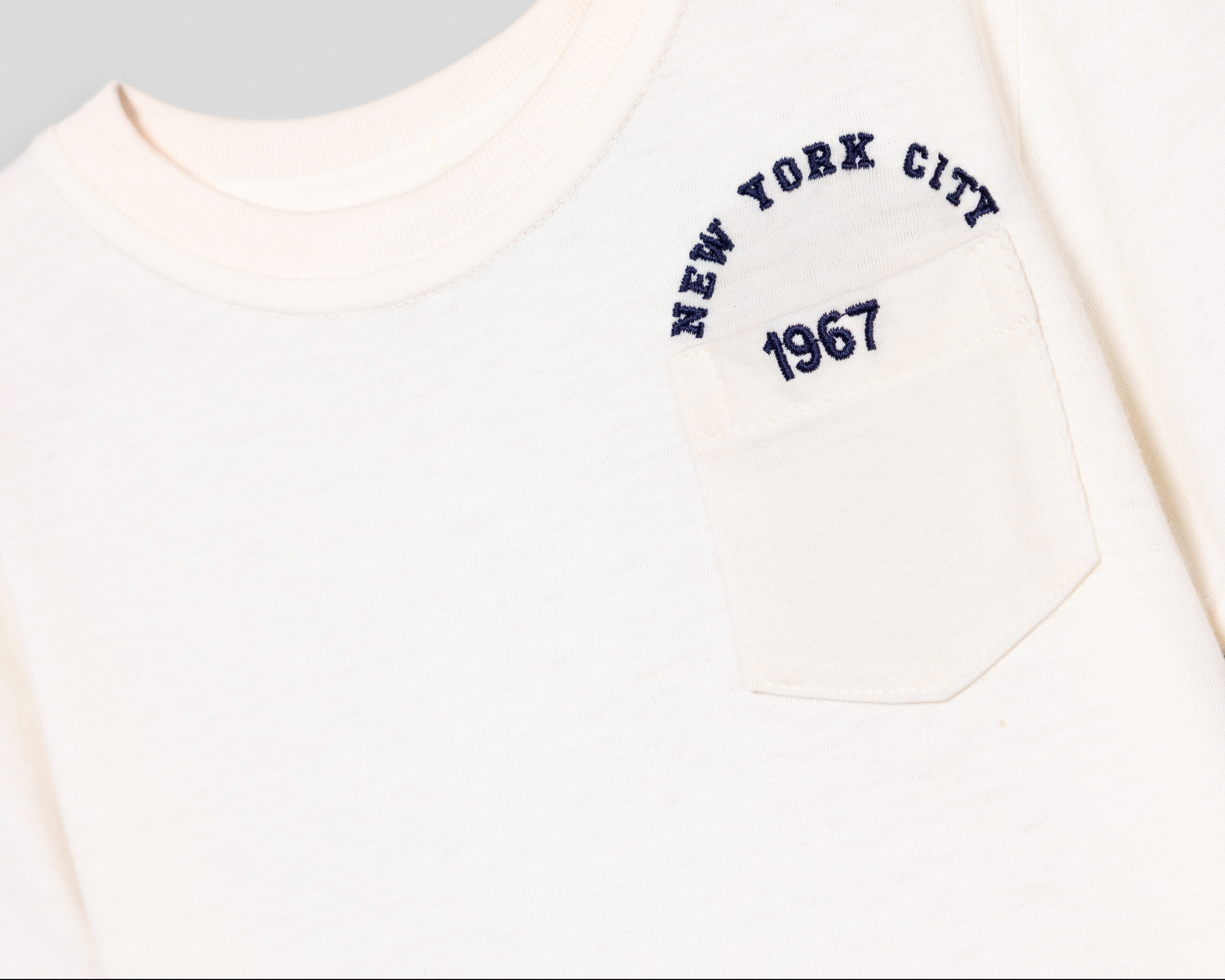 Foto 4 pulgar | Foto 3 | Playera Cuello Redondo Blanca para Niño