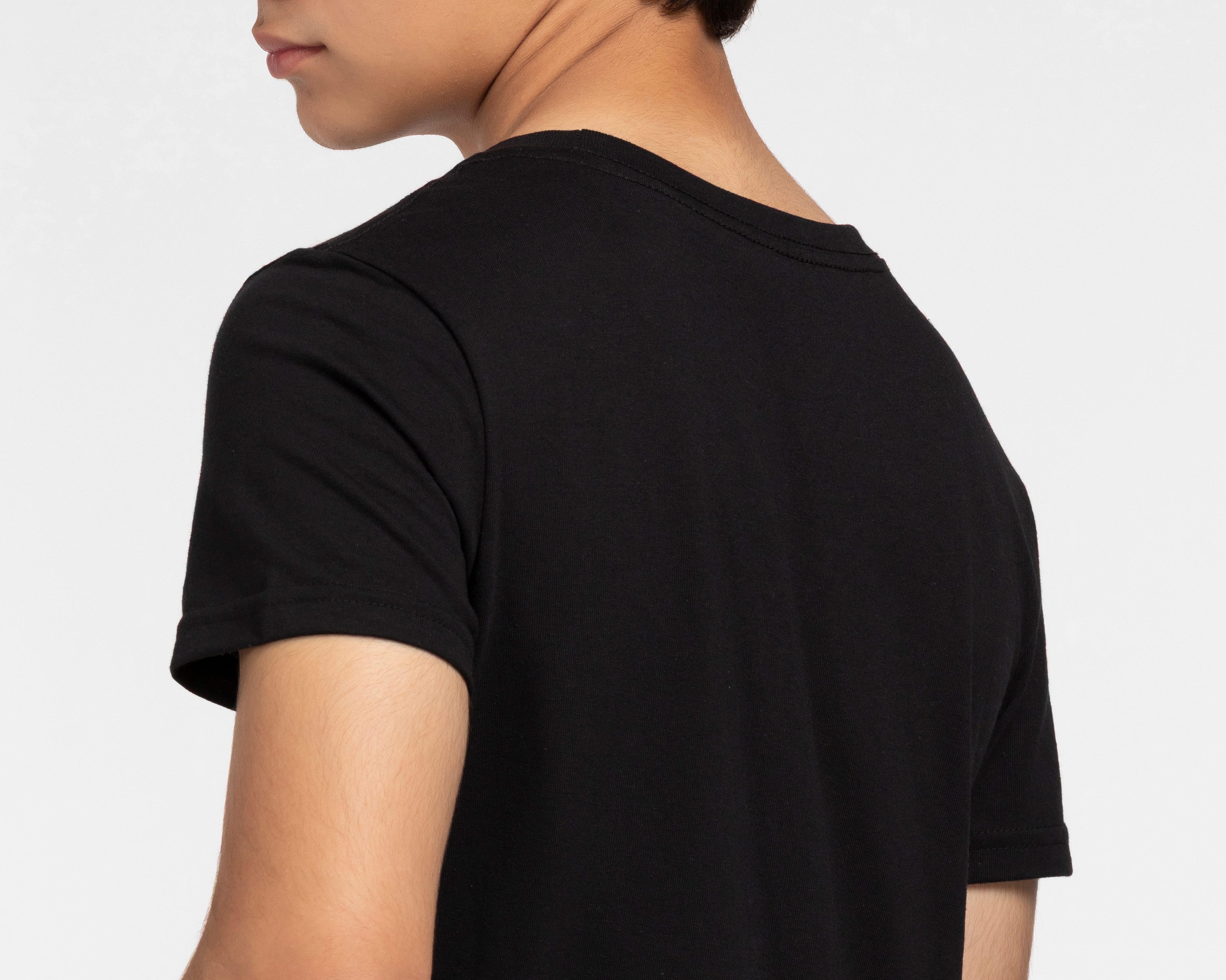 Foto 5 pulgar | Foto 4 | Playera de Cuello Redondo Negra Neo*City para Niño