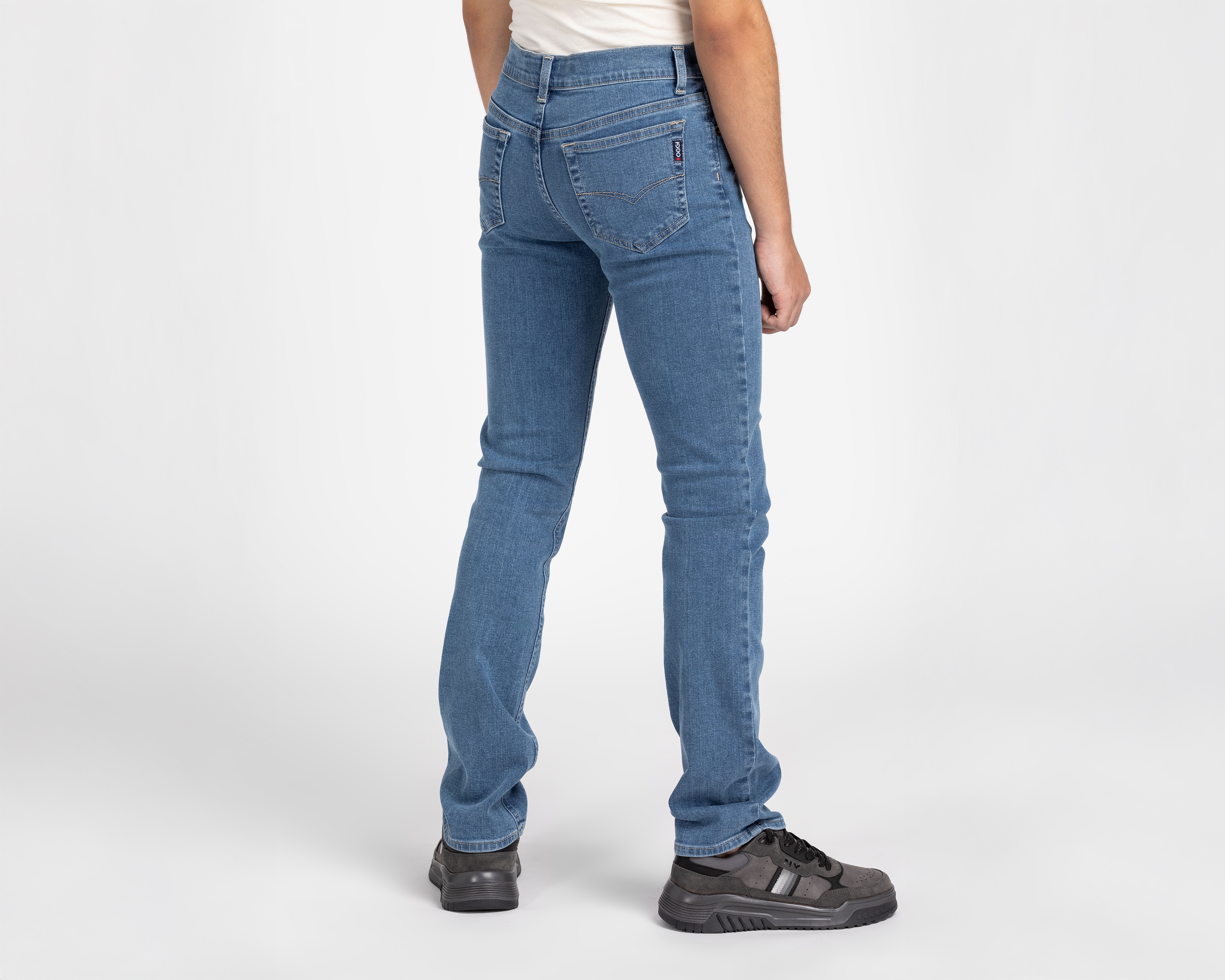 Foto 4 pulgar | Foto 3 | Pantalón Oggi Slim Straight para Niño