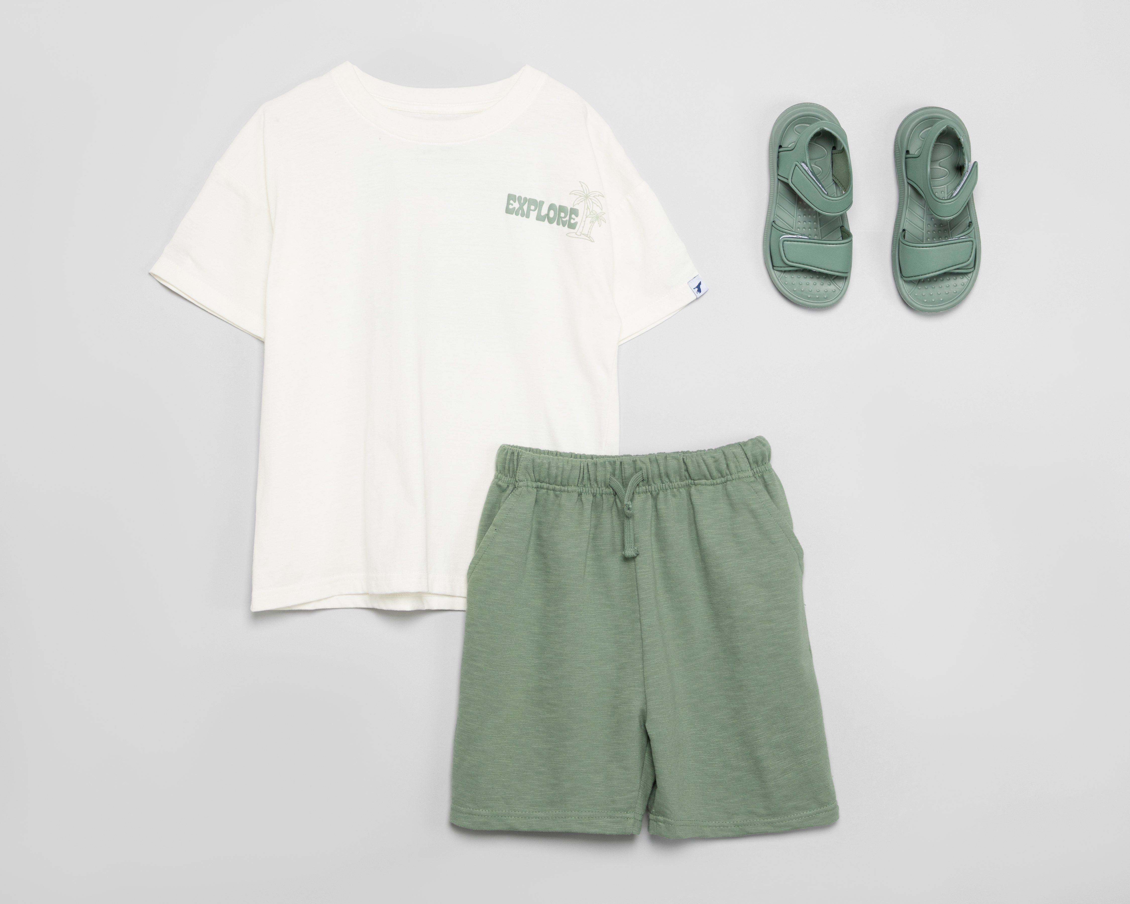 Foto 1 | Foto 1 | Playera y Short con Sandalias Refill para Niño