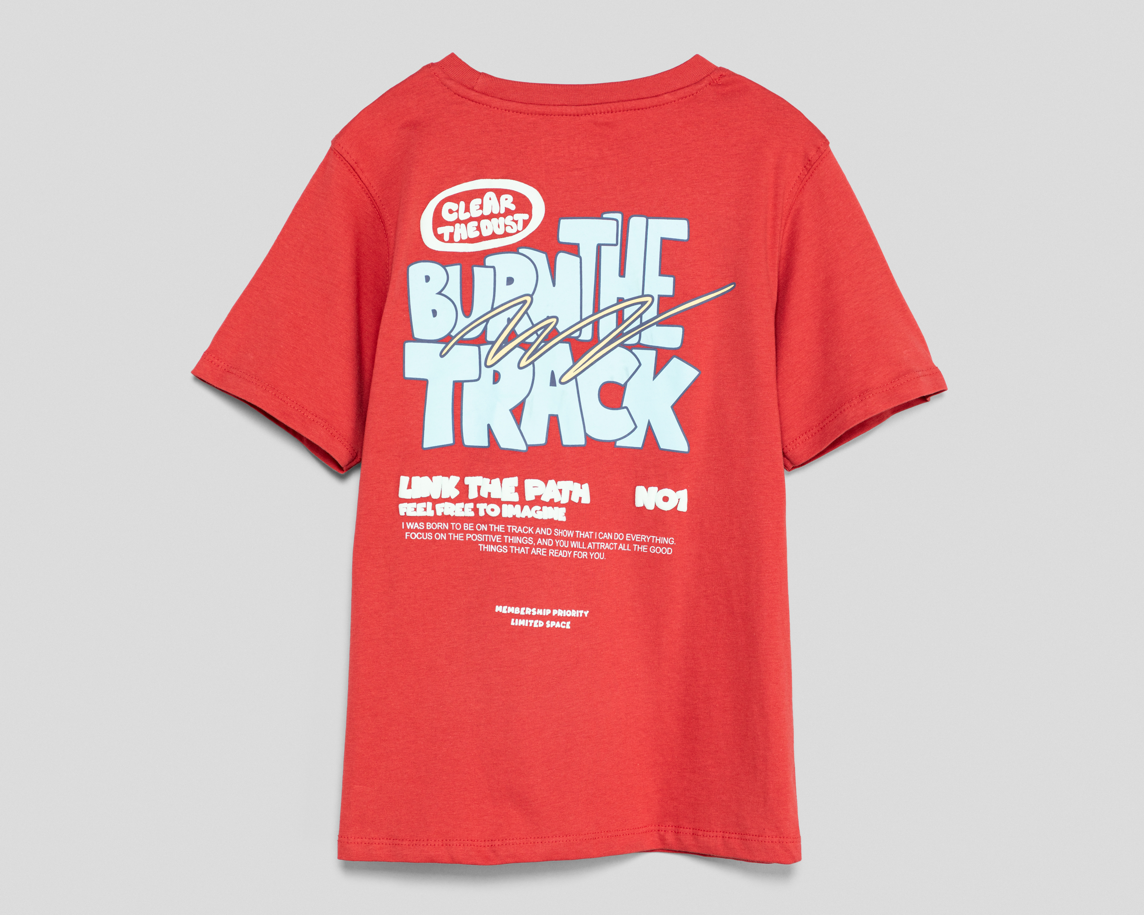 Foto 3 pulgar | Foto 2 | Playera de Cuello Redondo Roja Refill para Niño