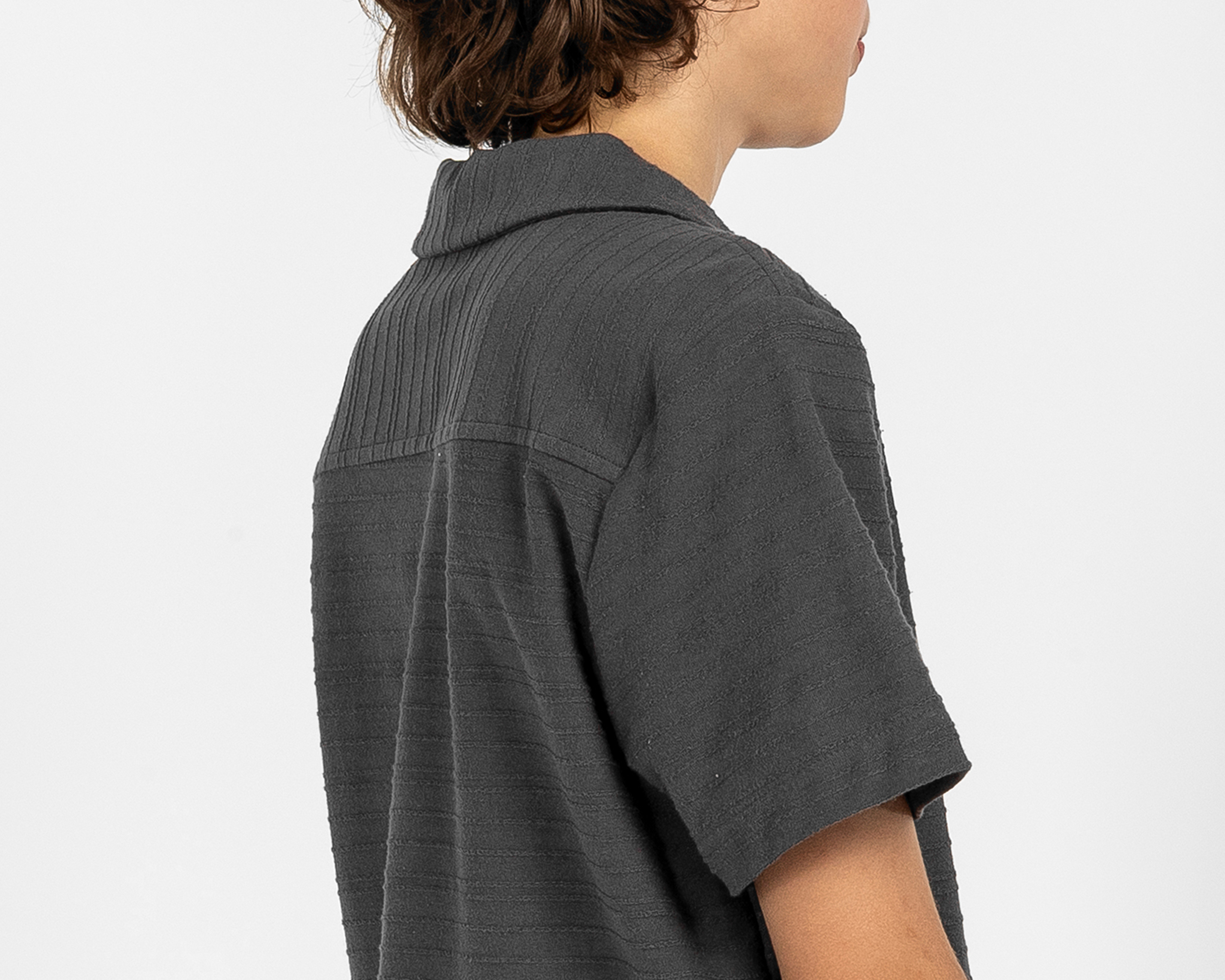 Foto 6 pulgar | Foto 5 | Camisa Cuello Americano Gris Neo*City para Niño