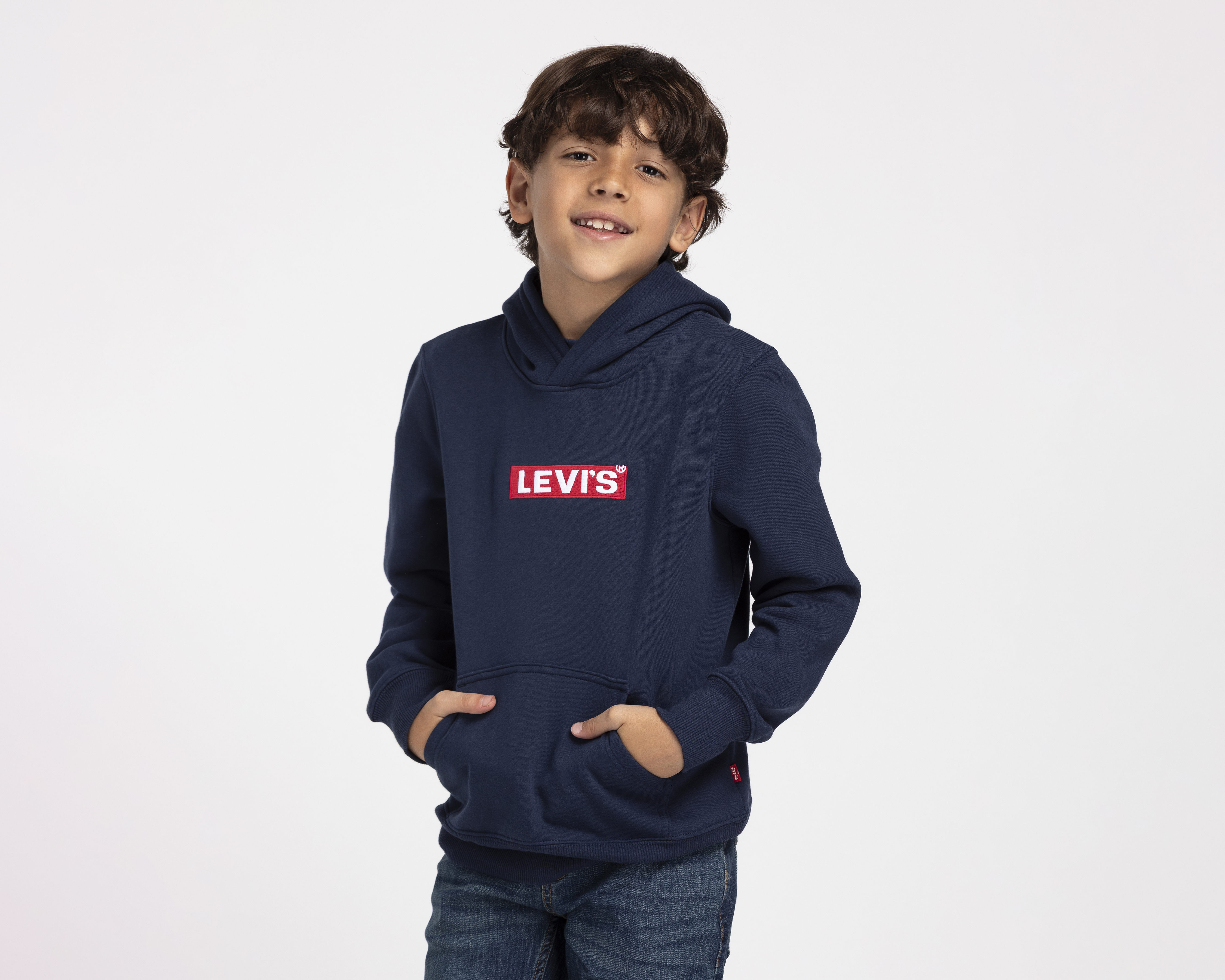 Foto 2 pulgar | Foto 1 | Sudadera con Capucha Levi's Juvenil
