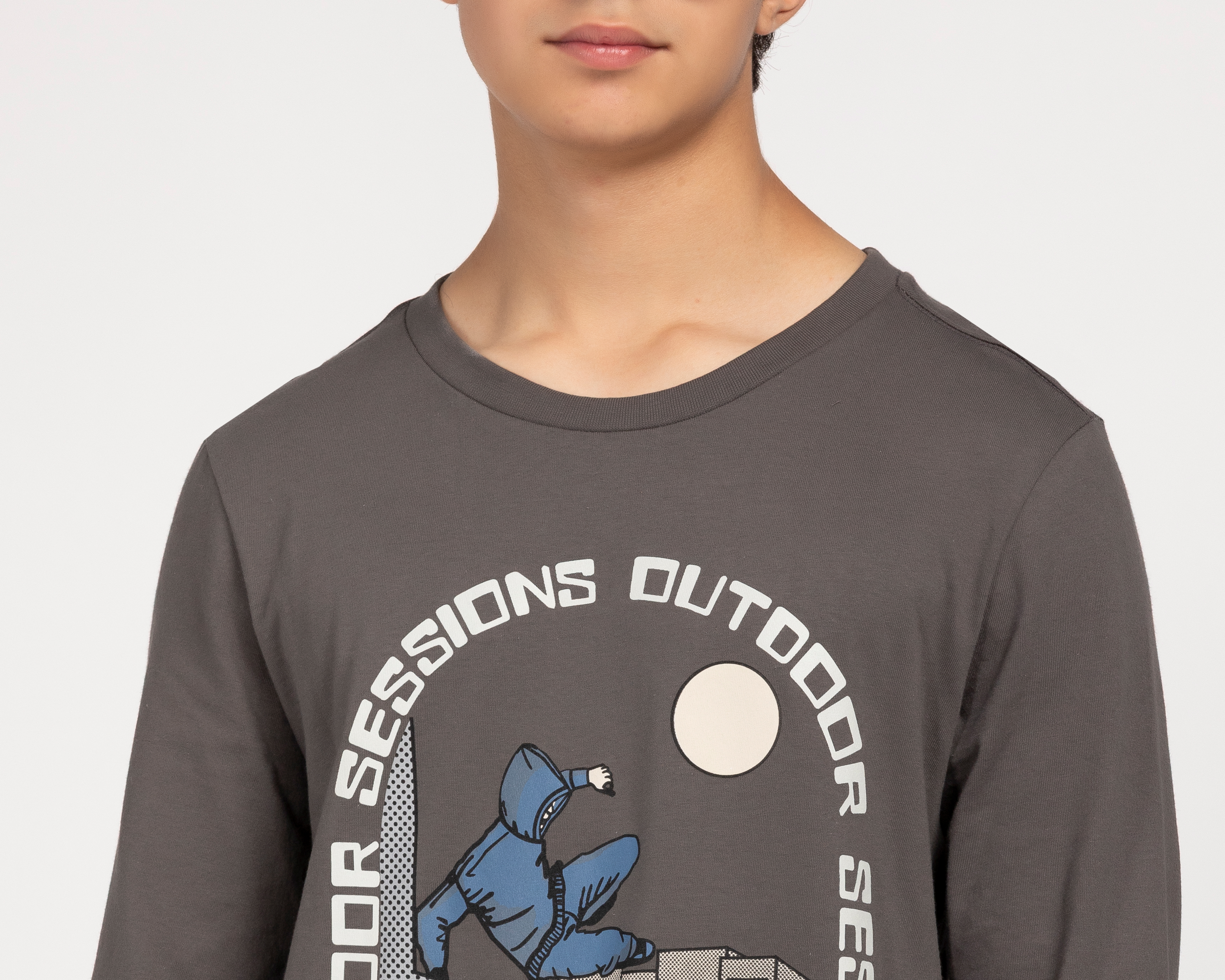 Foto 5 | Foto 4 | Playera de Cuello Redondo Gris Neo*City Juvenil