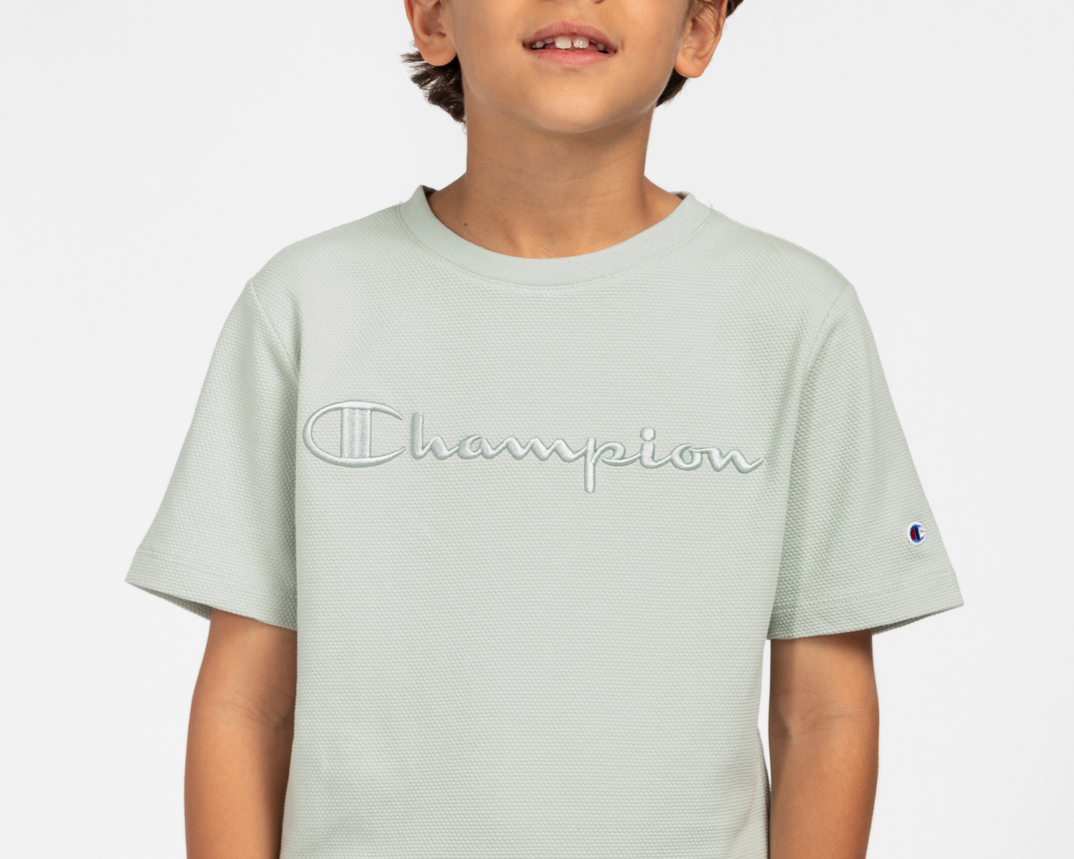 Foto 5 | Foto 4 | Playera de Cuello Redondo Verde Champion Juvenil