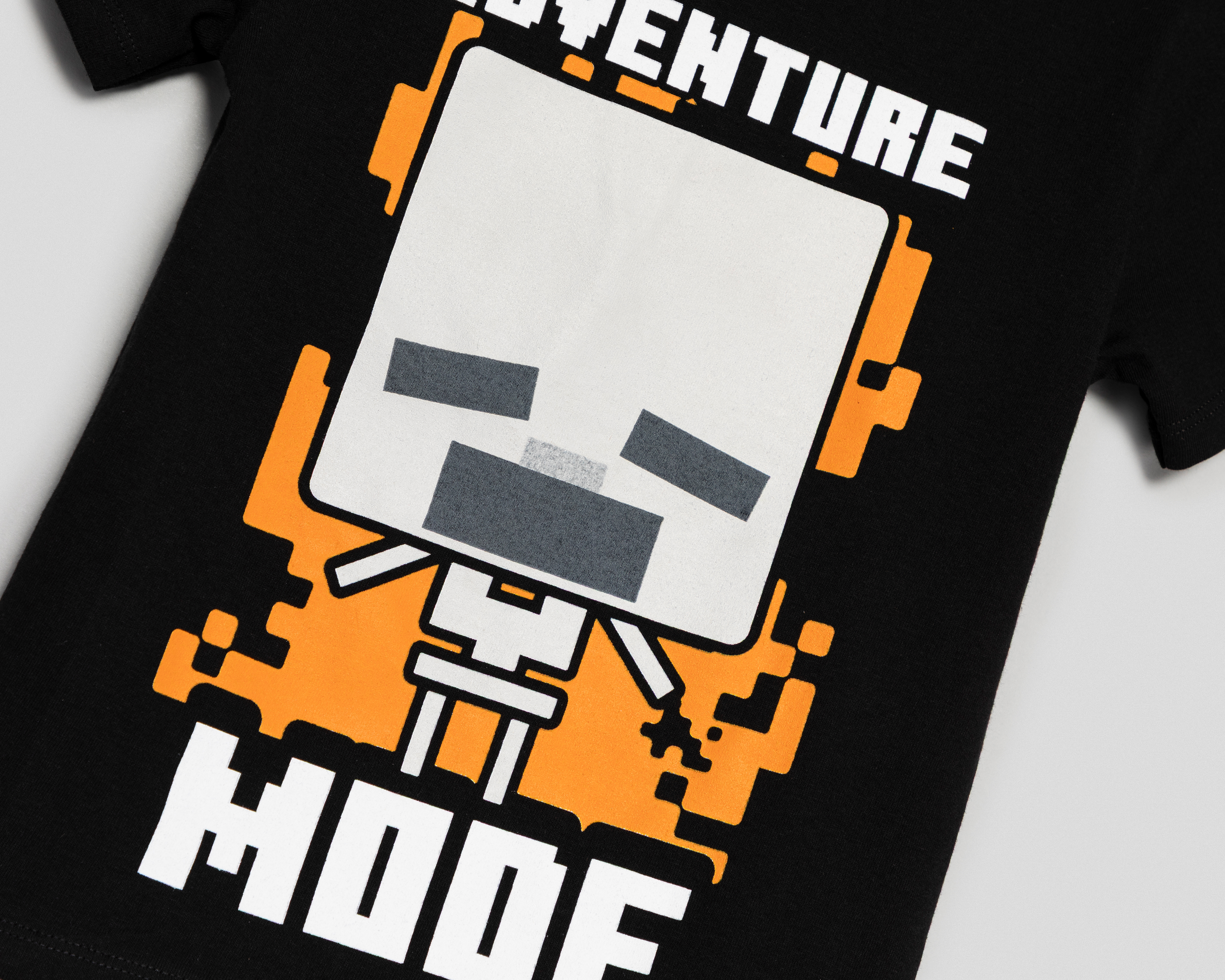 Foto 4 pulgar | Foto 3 | Playera de Cuello Redondo Negro Minecraft para Niño