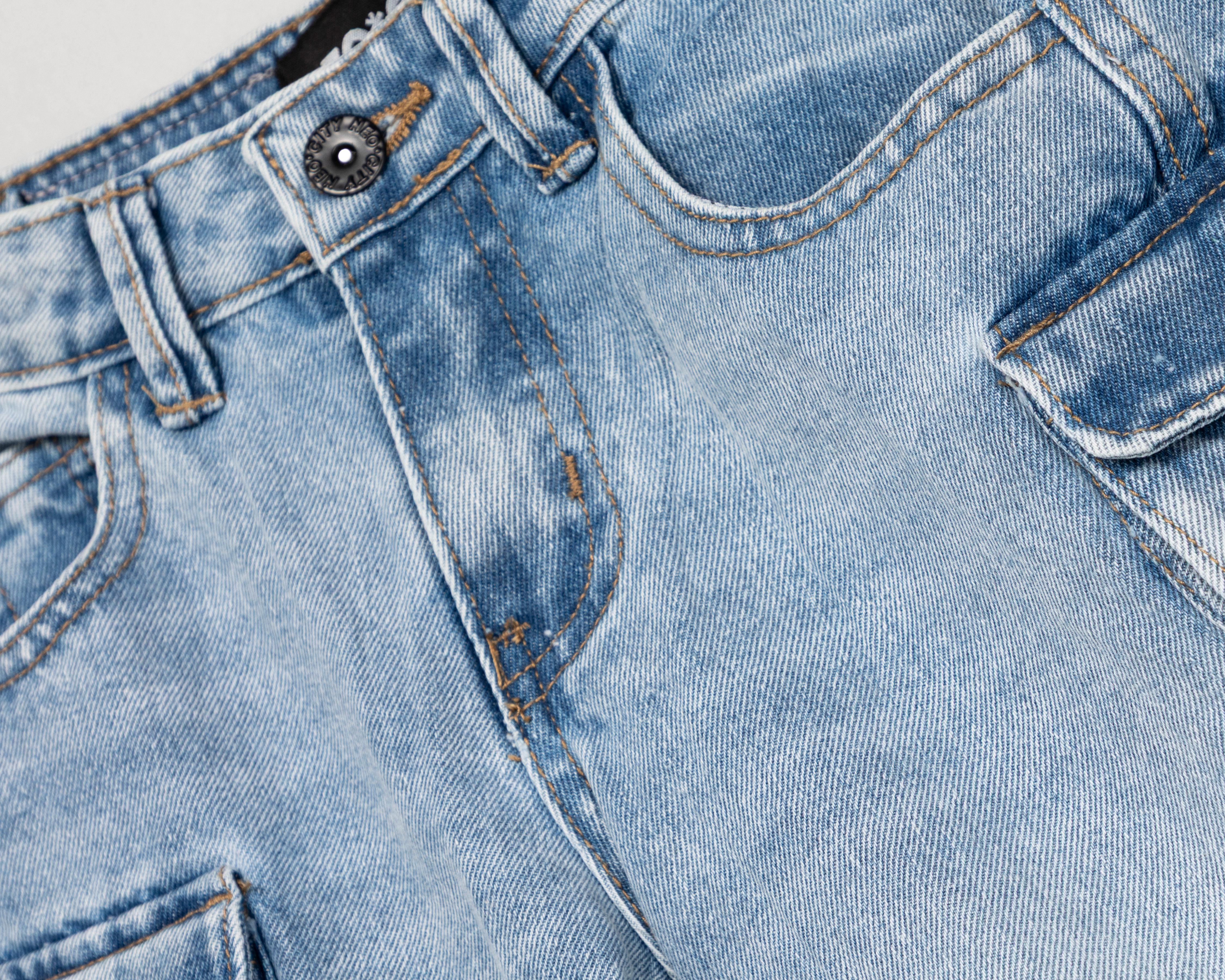 Foto 4 pulgar | Foto 3 | Short Neo*City para Niño