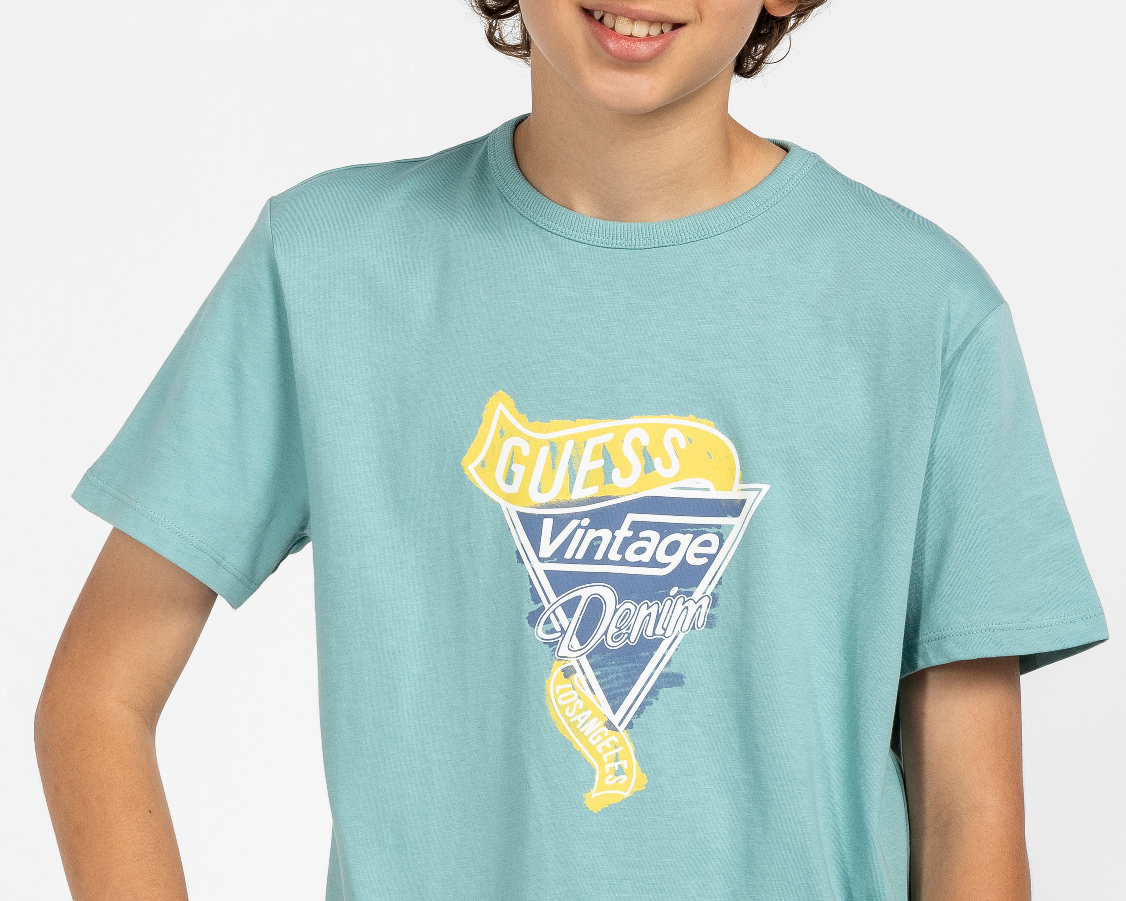 Foto 5 pulgar | Foto 4 | Playera de Cuello Redondo Azul Guess Juvenil